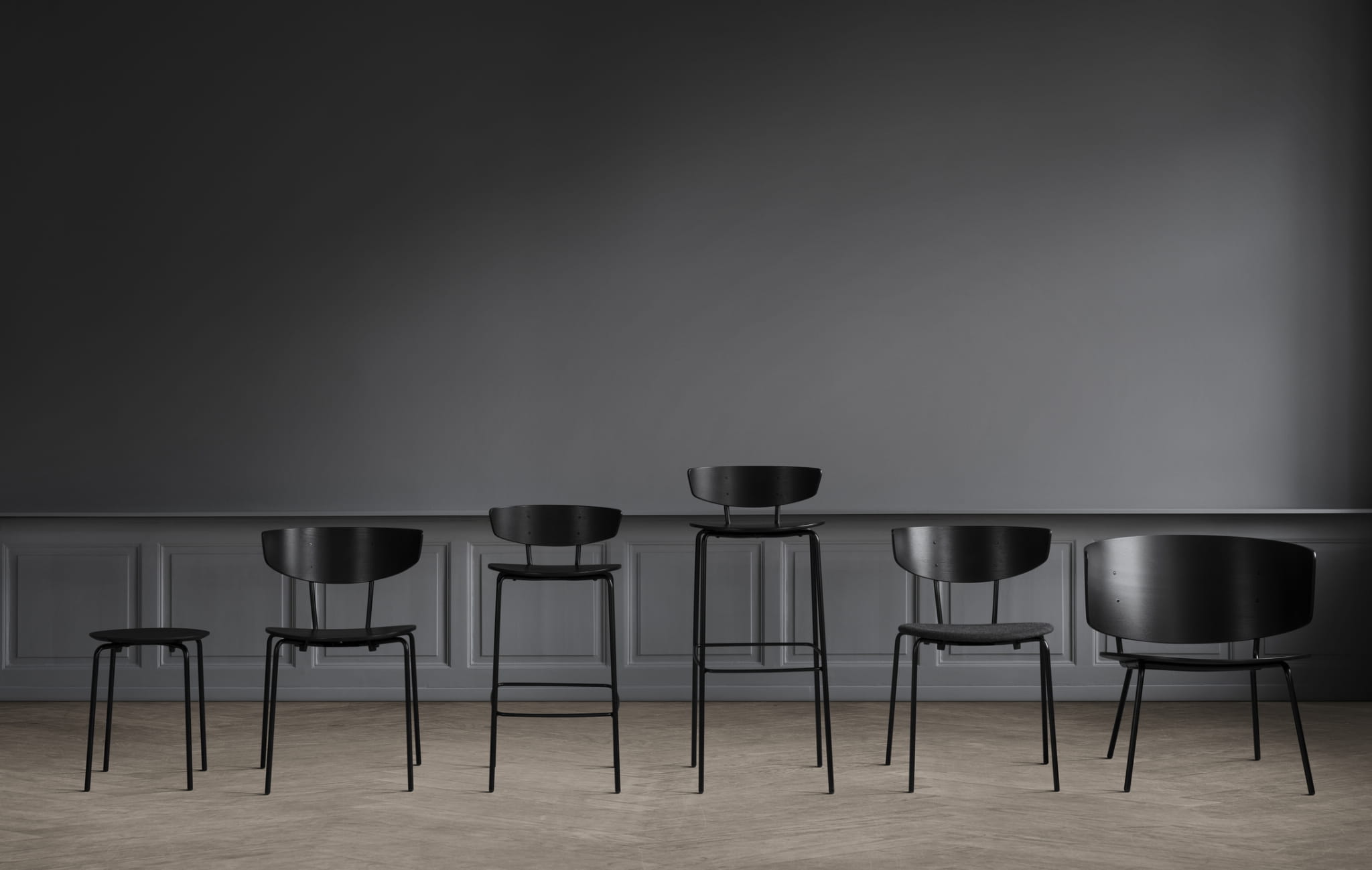 HERMAN LOUNGE black armchair