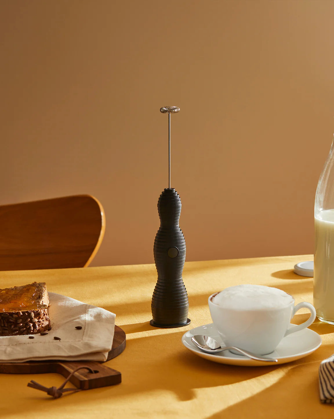 Pěnič mléka PULCINA černý