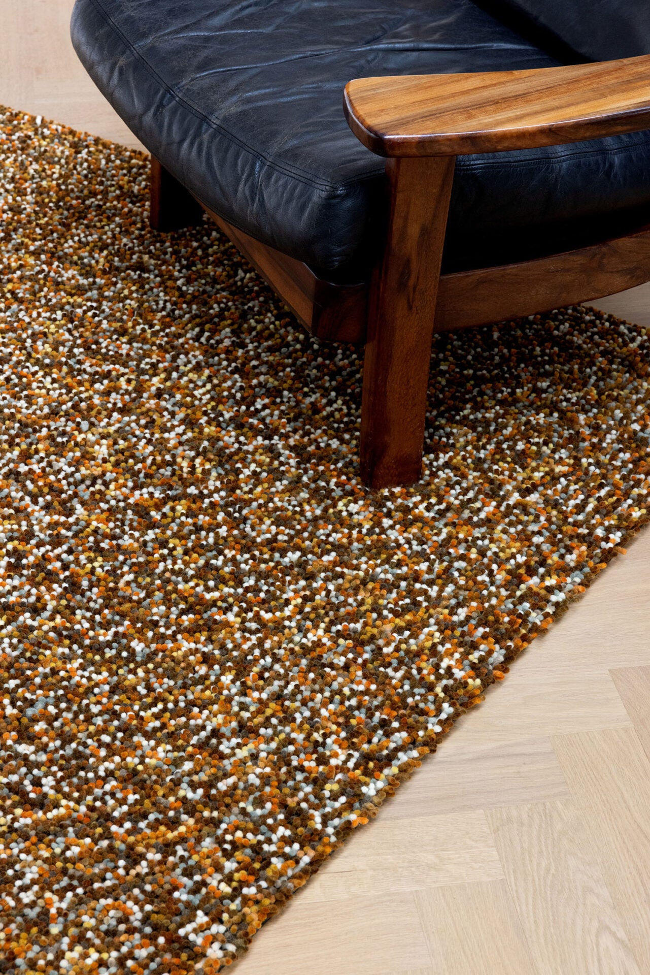 POP ART orange carpet with long pile