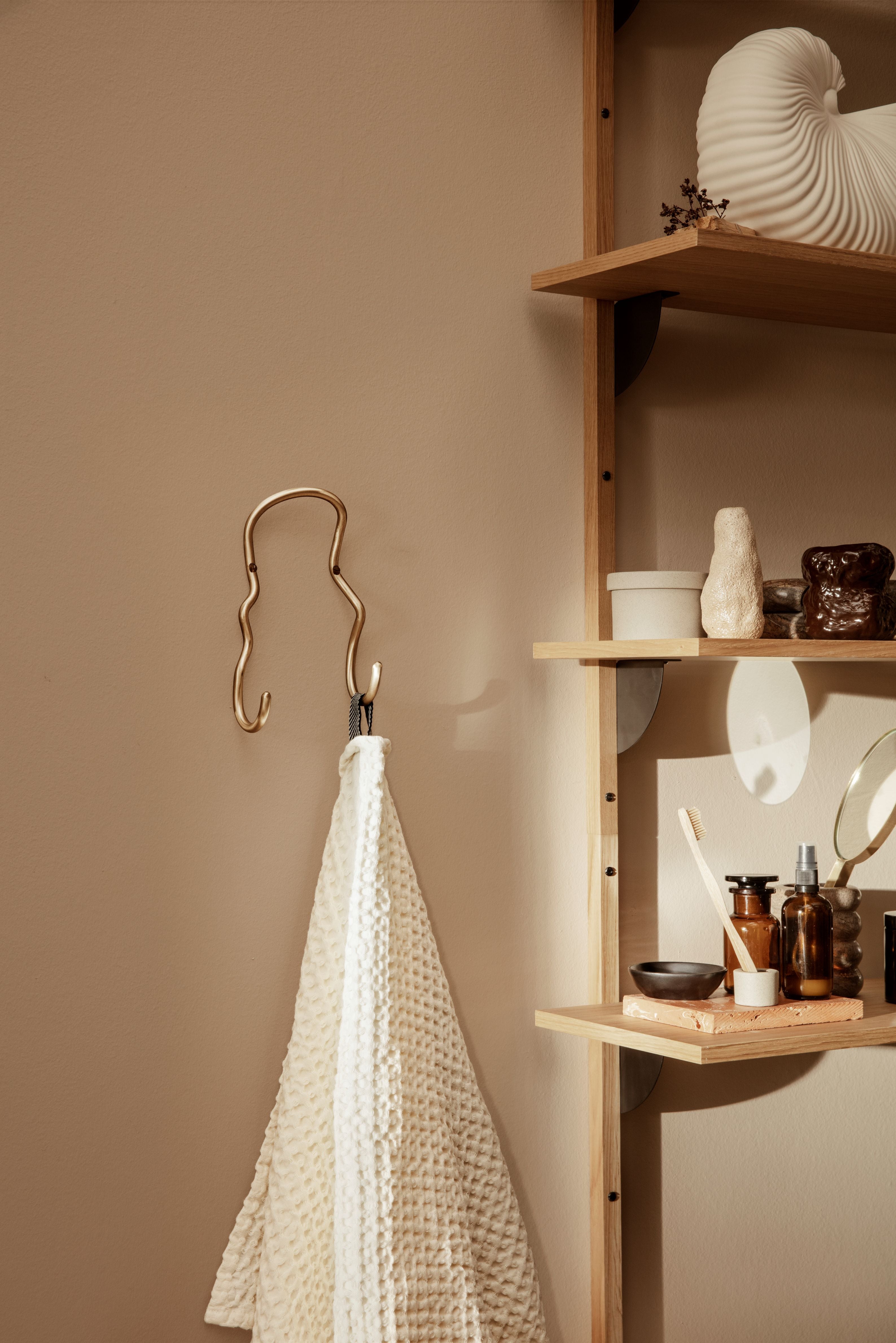 Double Hook CURVATURE Brass