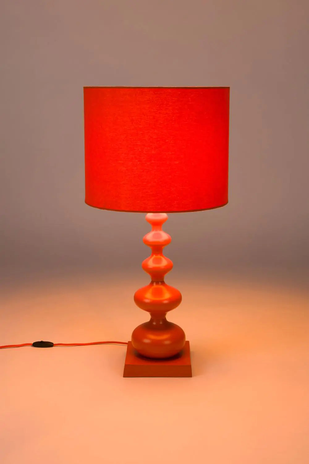 Stolní lampa KDYŽ KRÁLÍM ORANŽOVÁ pomerančová