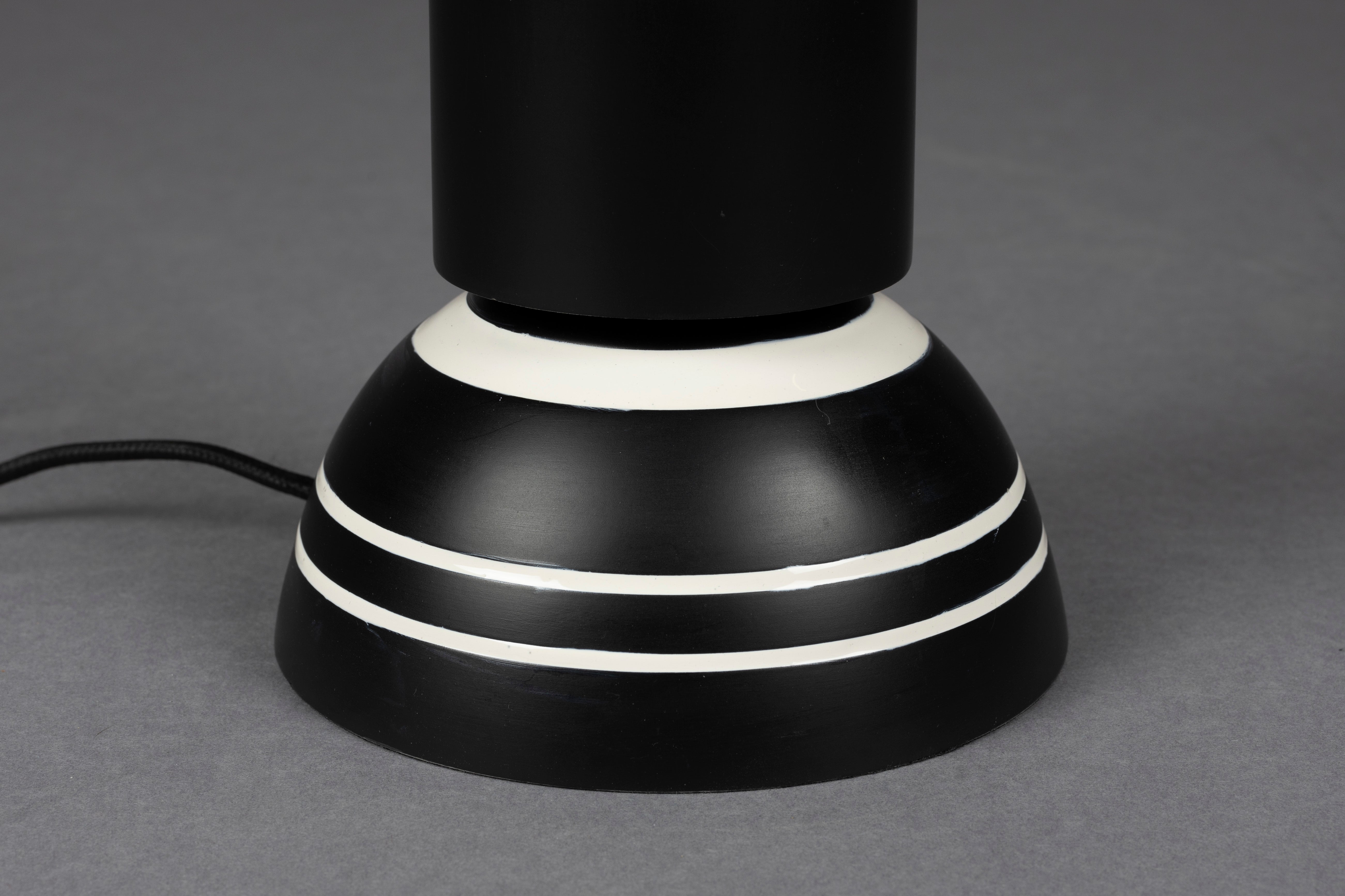 VIRGIL table lamp black with white finish