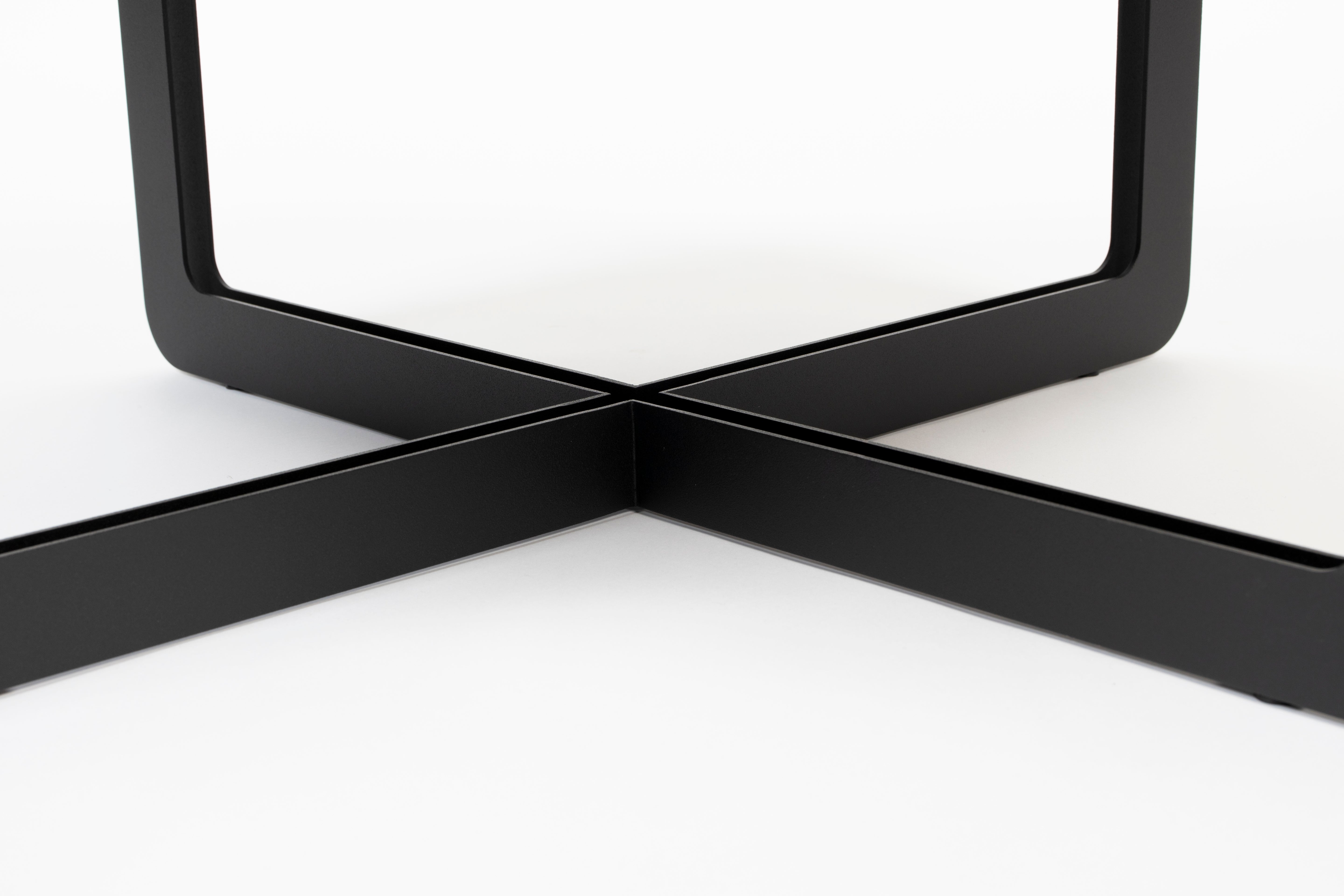 Kulatý černý konferenční stolek CENTRE