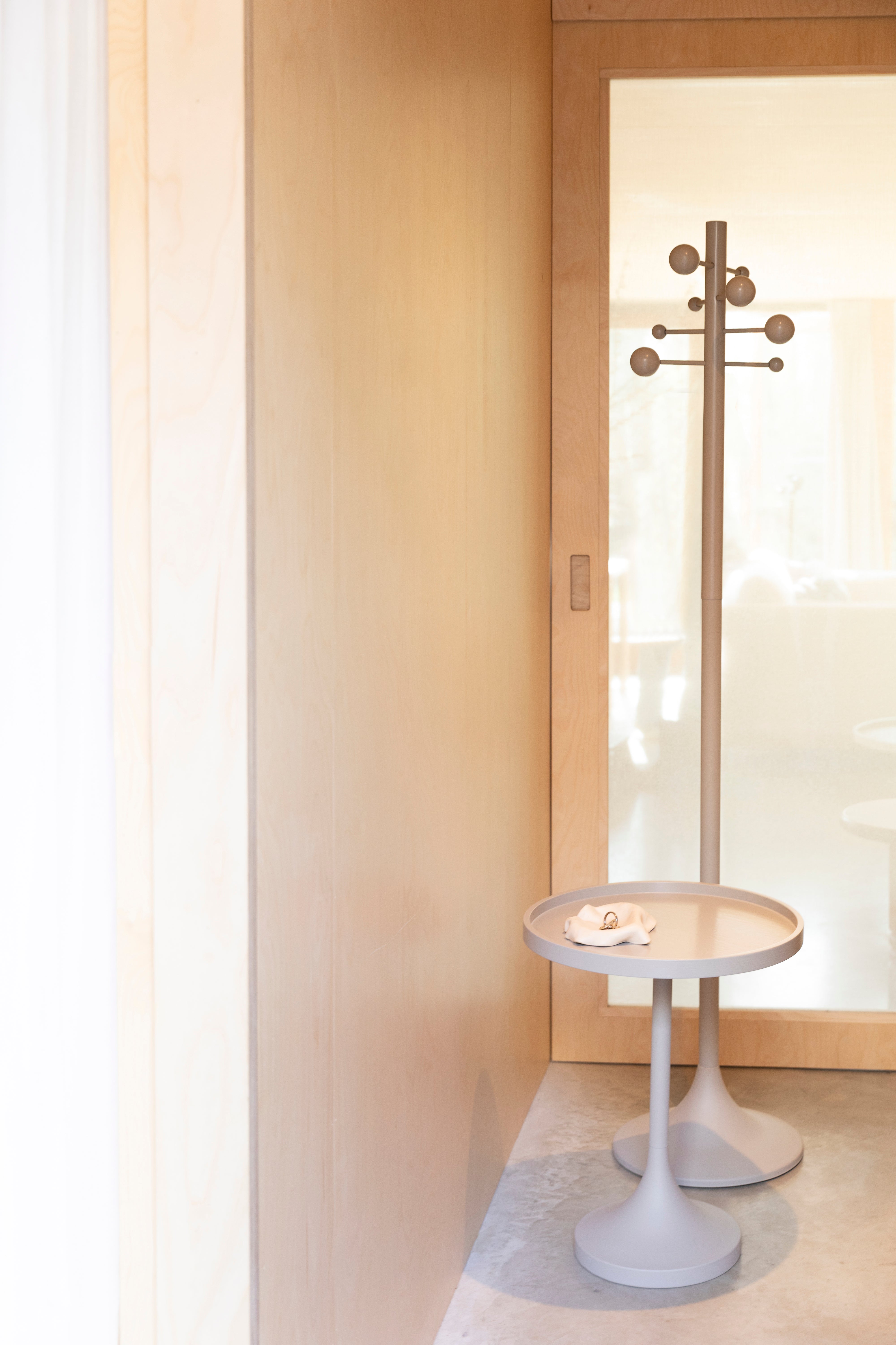 JASON Beige Coat Rack