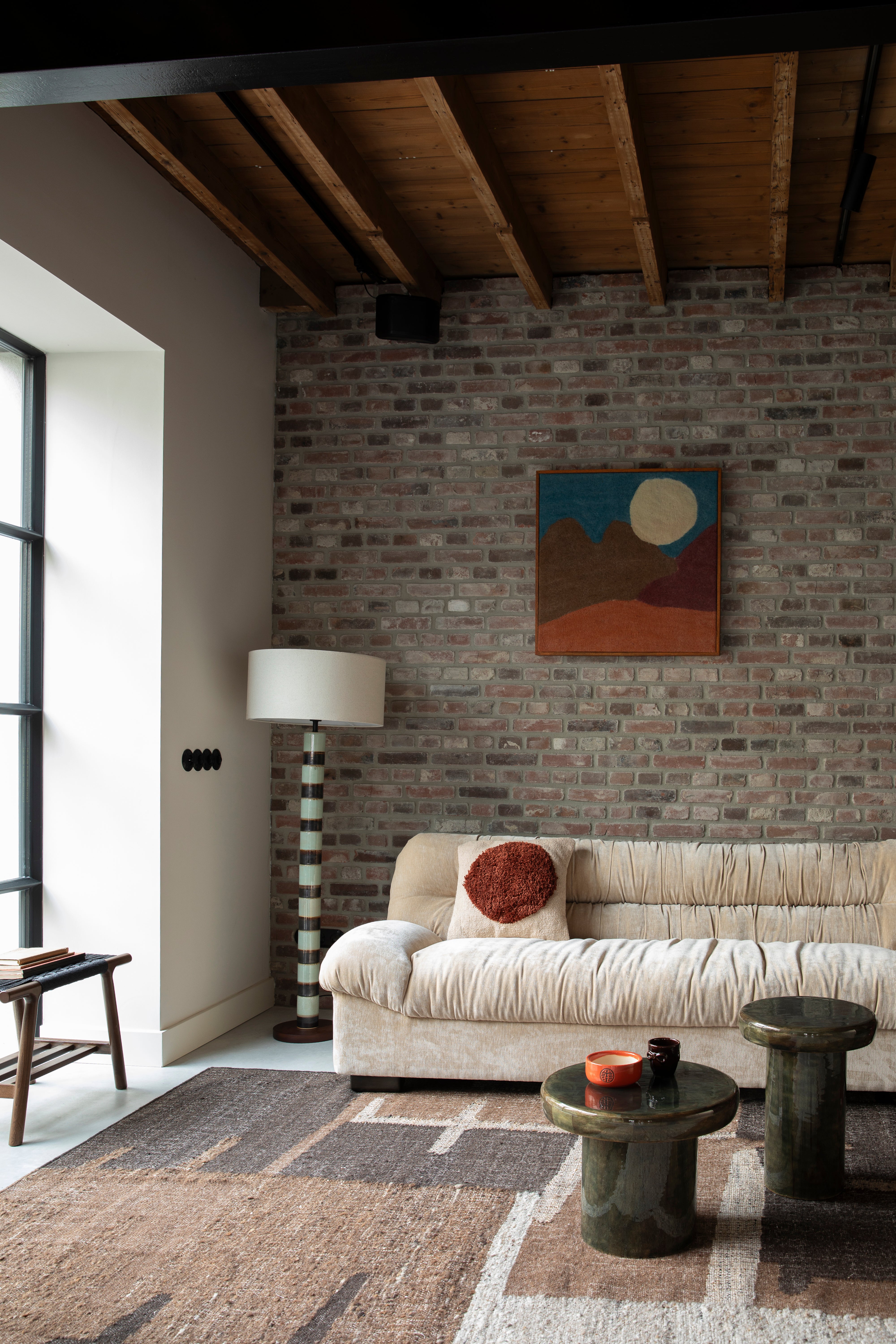 Stolek MUSH z mangového dřeva