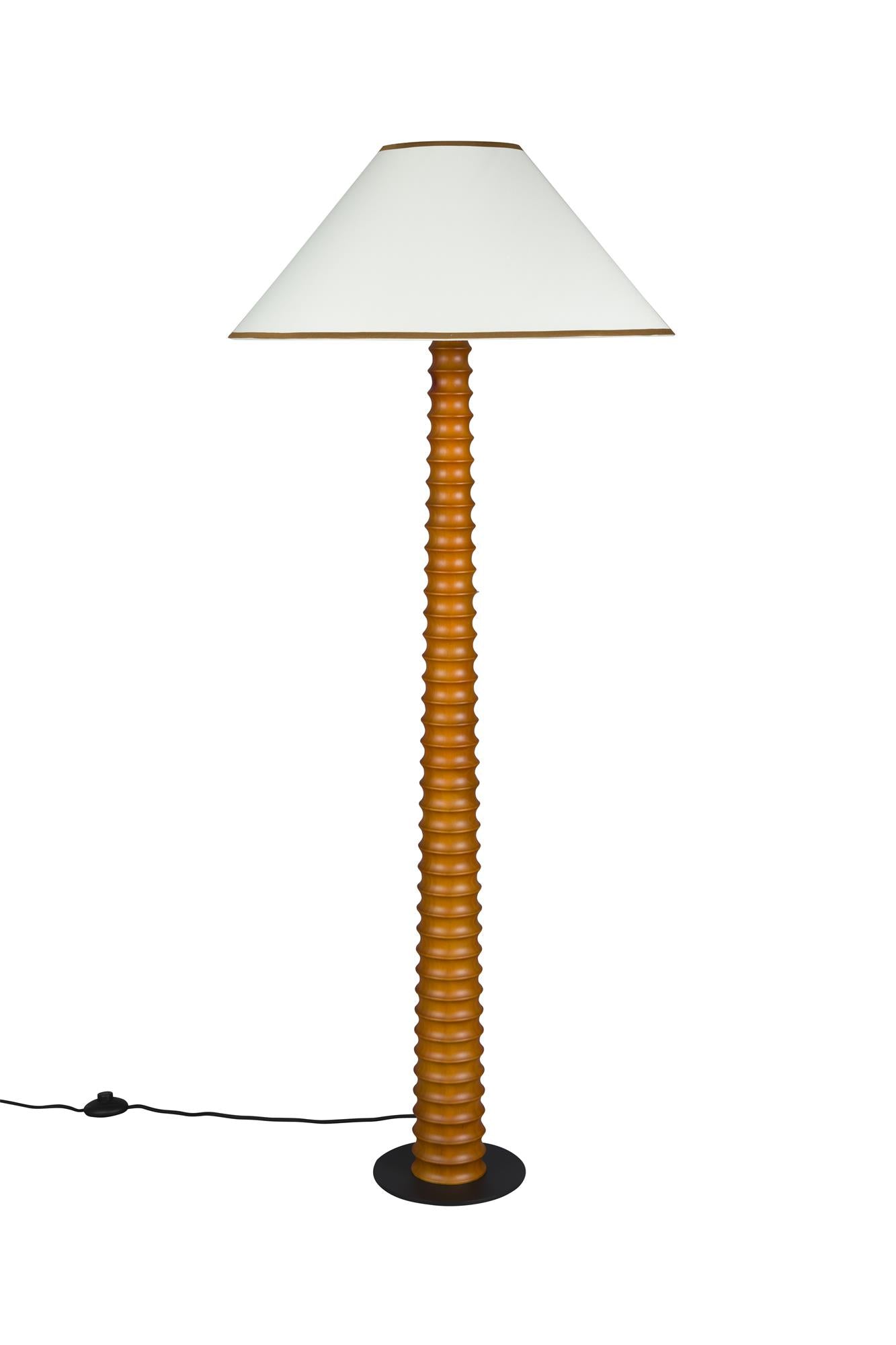 Stojací lampa HORACE z dubového dřeva s bavlněným stínidlem
