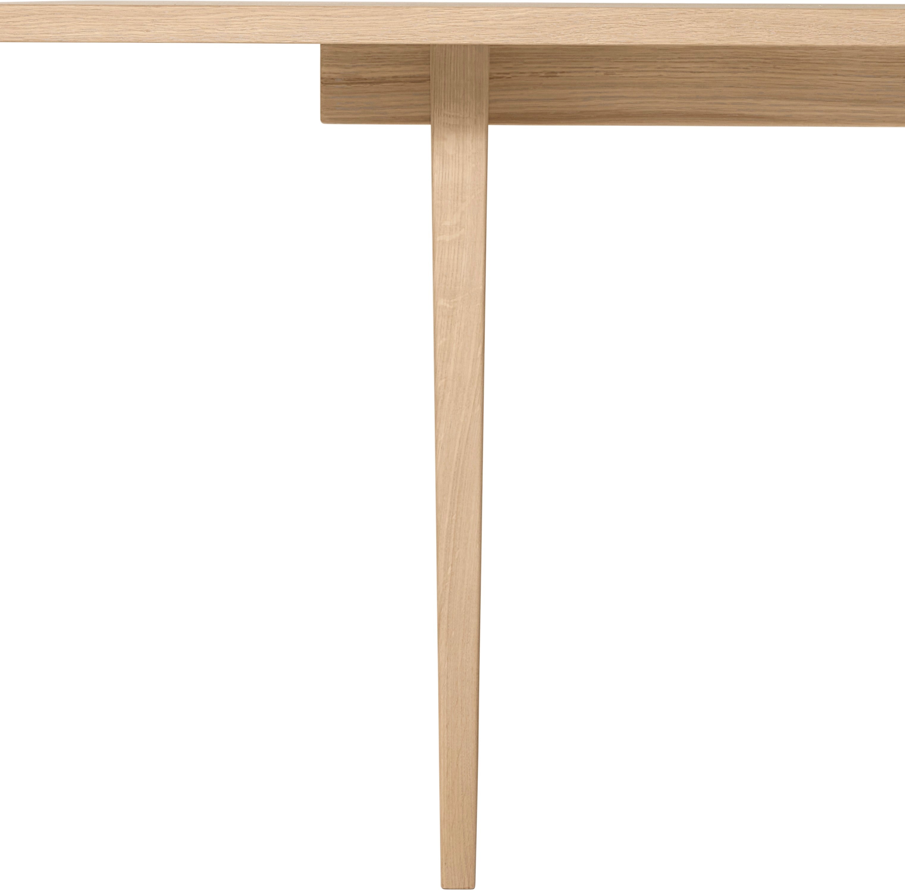 PRIVATE oak veneer table