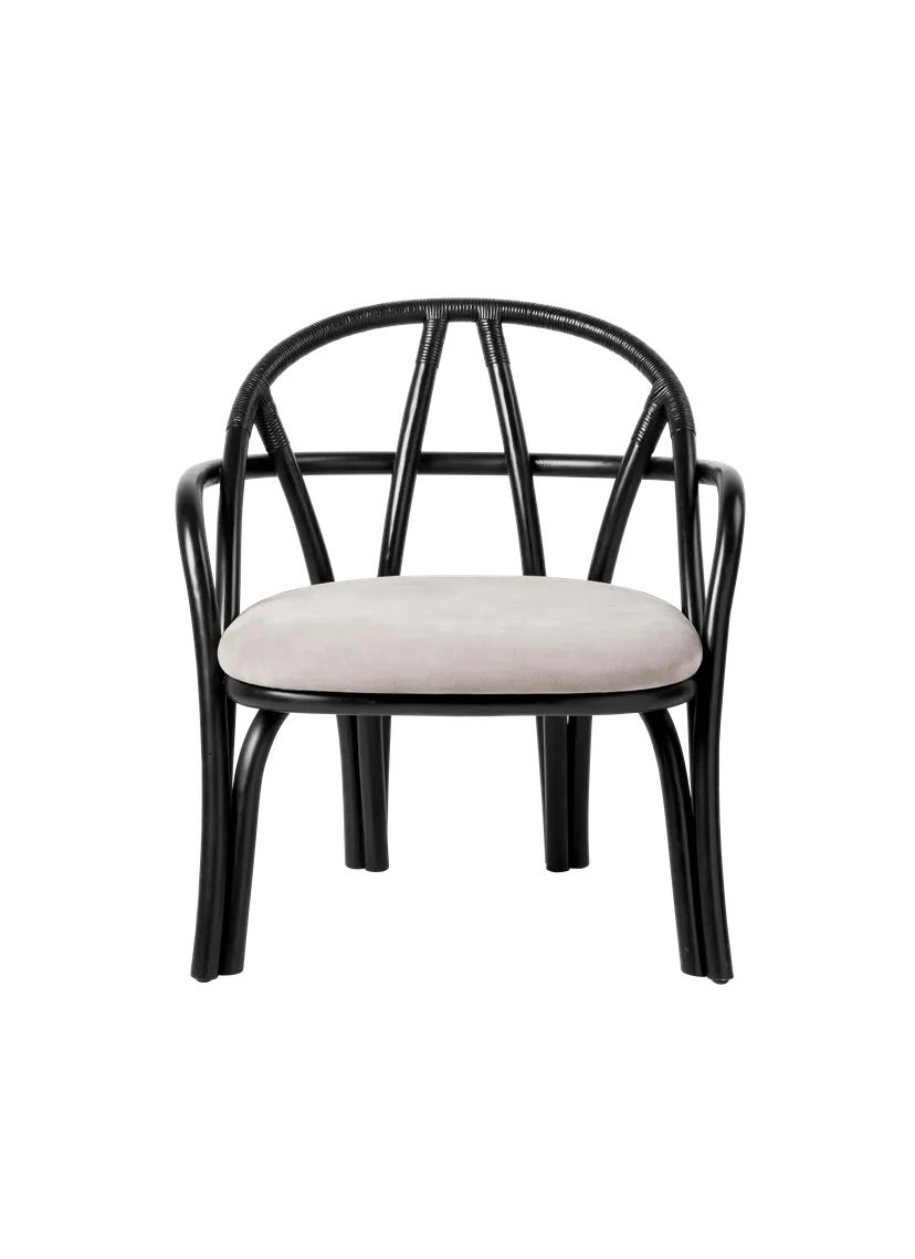 Křeslo BISTRA čalouněné s ratanovým ebenovým podstavcem