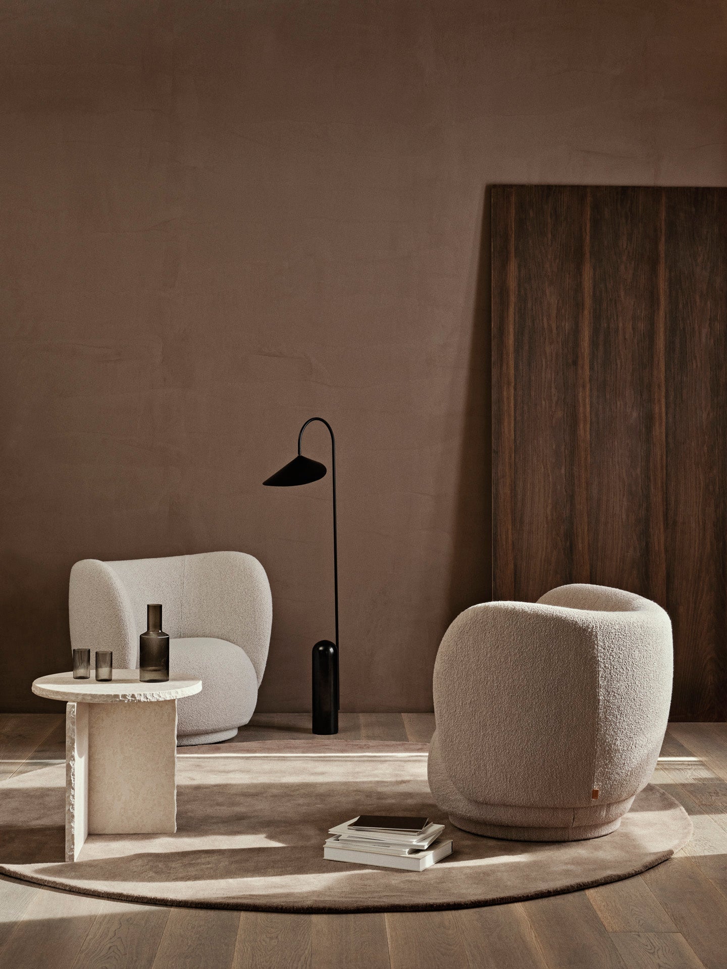 Křeslo otočné RICO LOUNGE Soft Boucle zlomená bílá