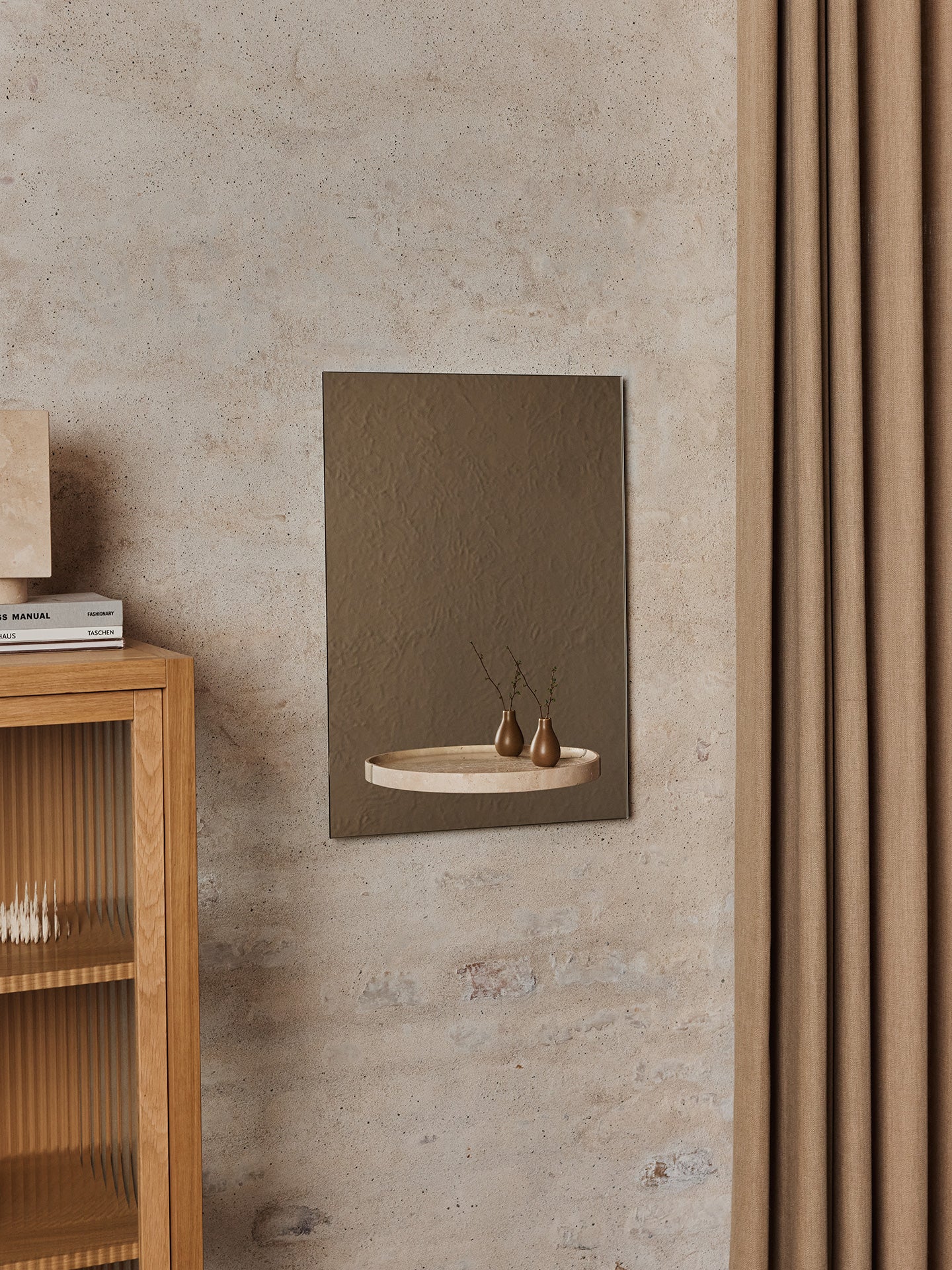 SYMMETRY mirror with shelf travertine