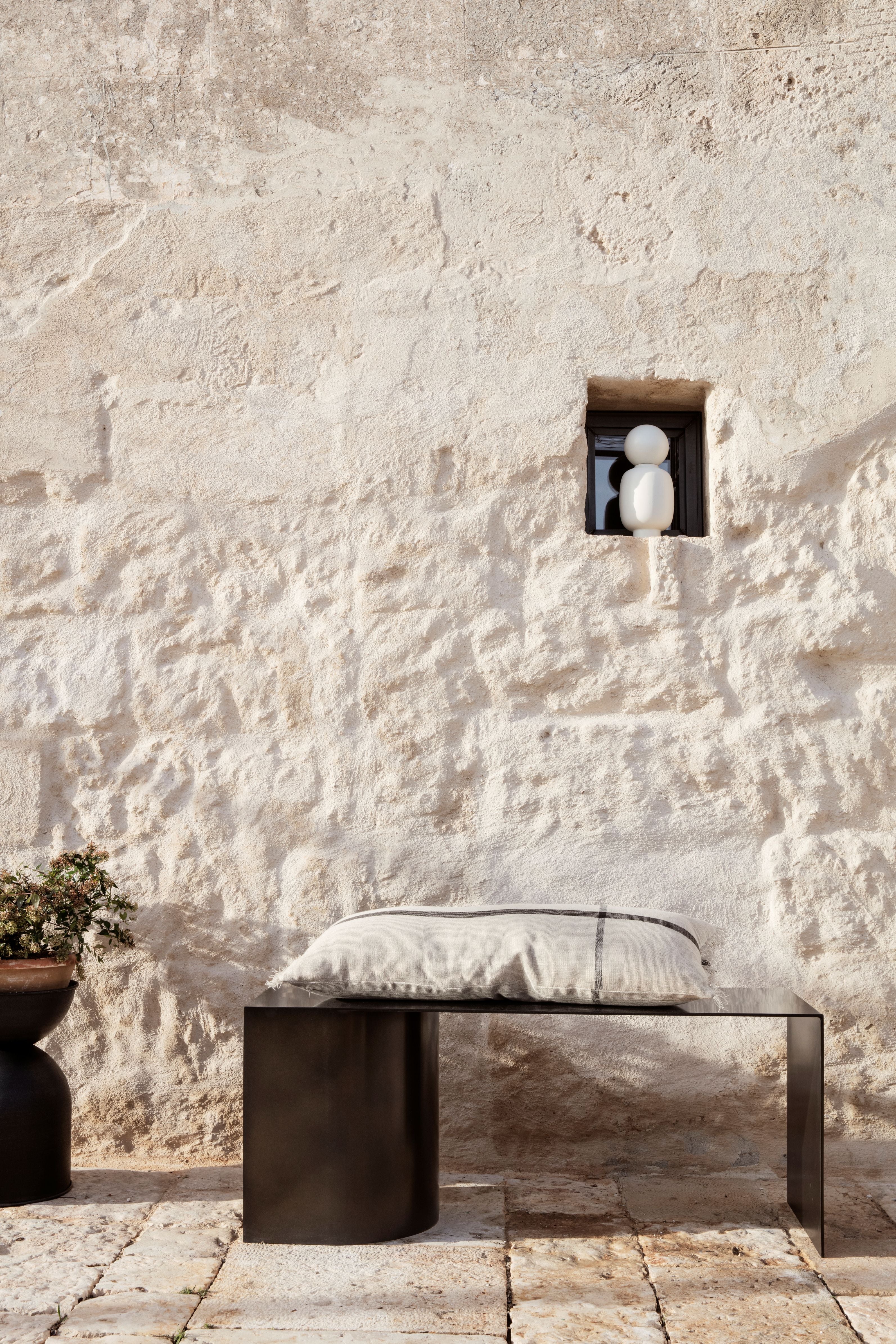 Dekorativní polštář CALM LONG krémový