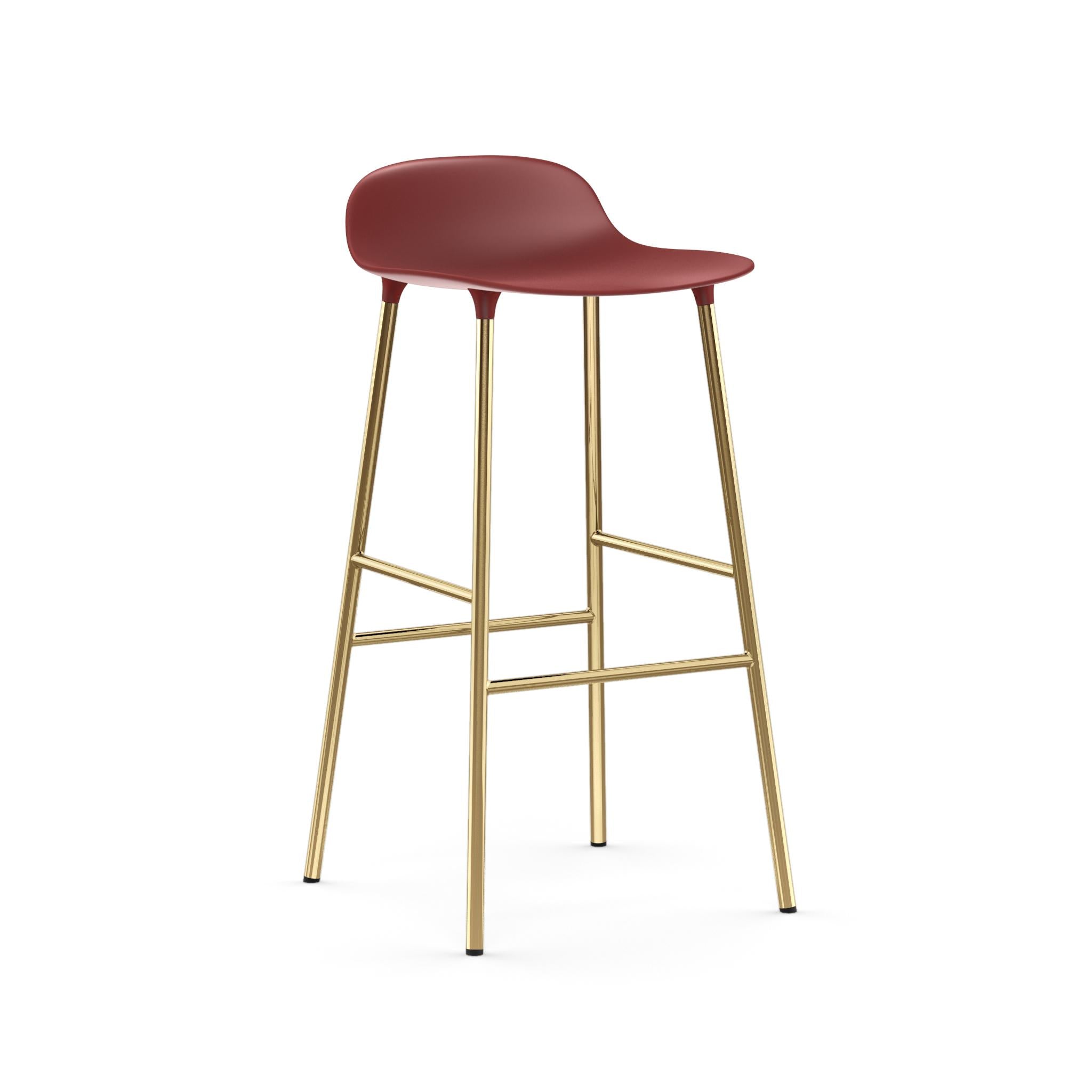 Burgundy form hocher with a golden base