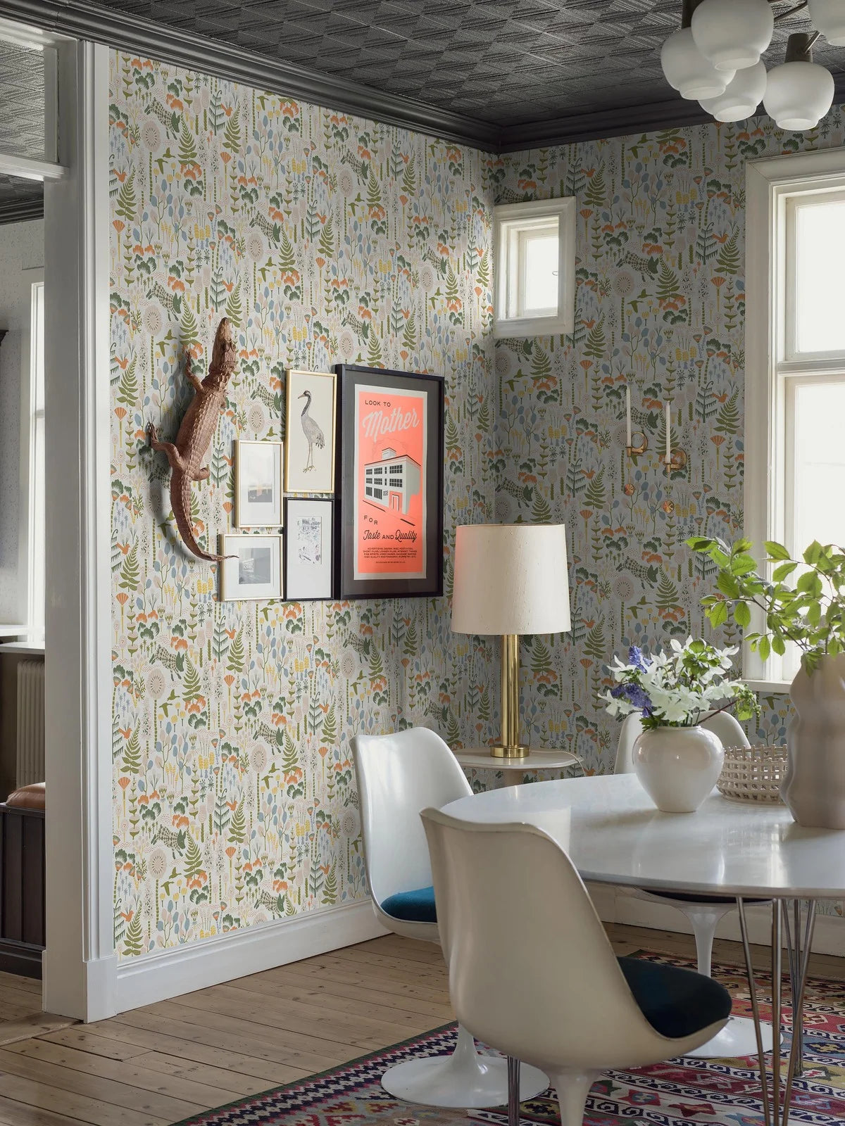 Papírová flizelinová tapeta s rostlinným vzorem HANNA WERNING HOPPMOSSE bílá se zelenou