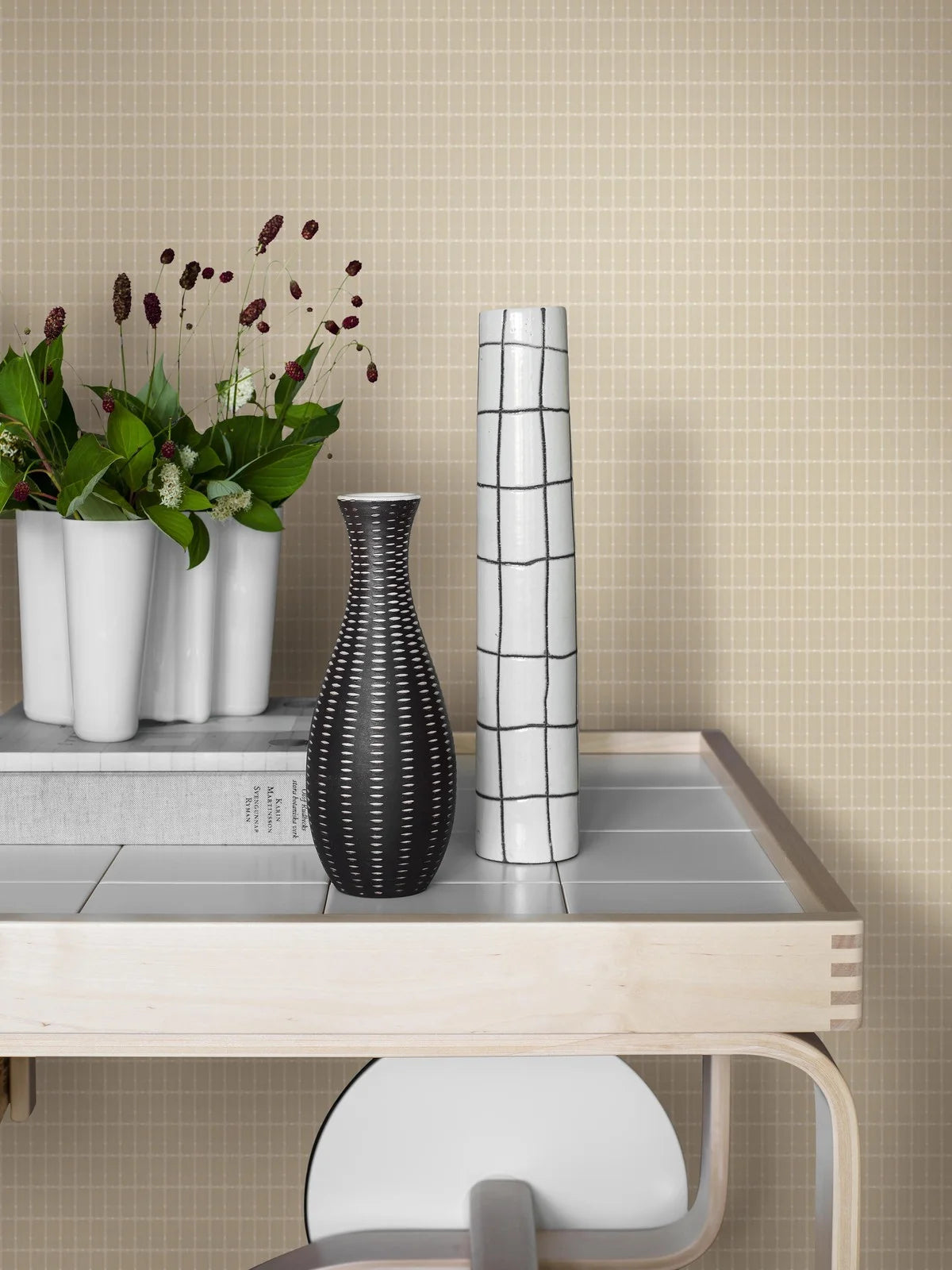 Non-woven paper wallpaper with a checkered pattern ALVAR AALTO M.I.T sandy beige