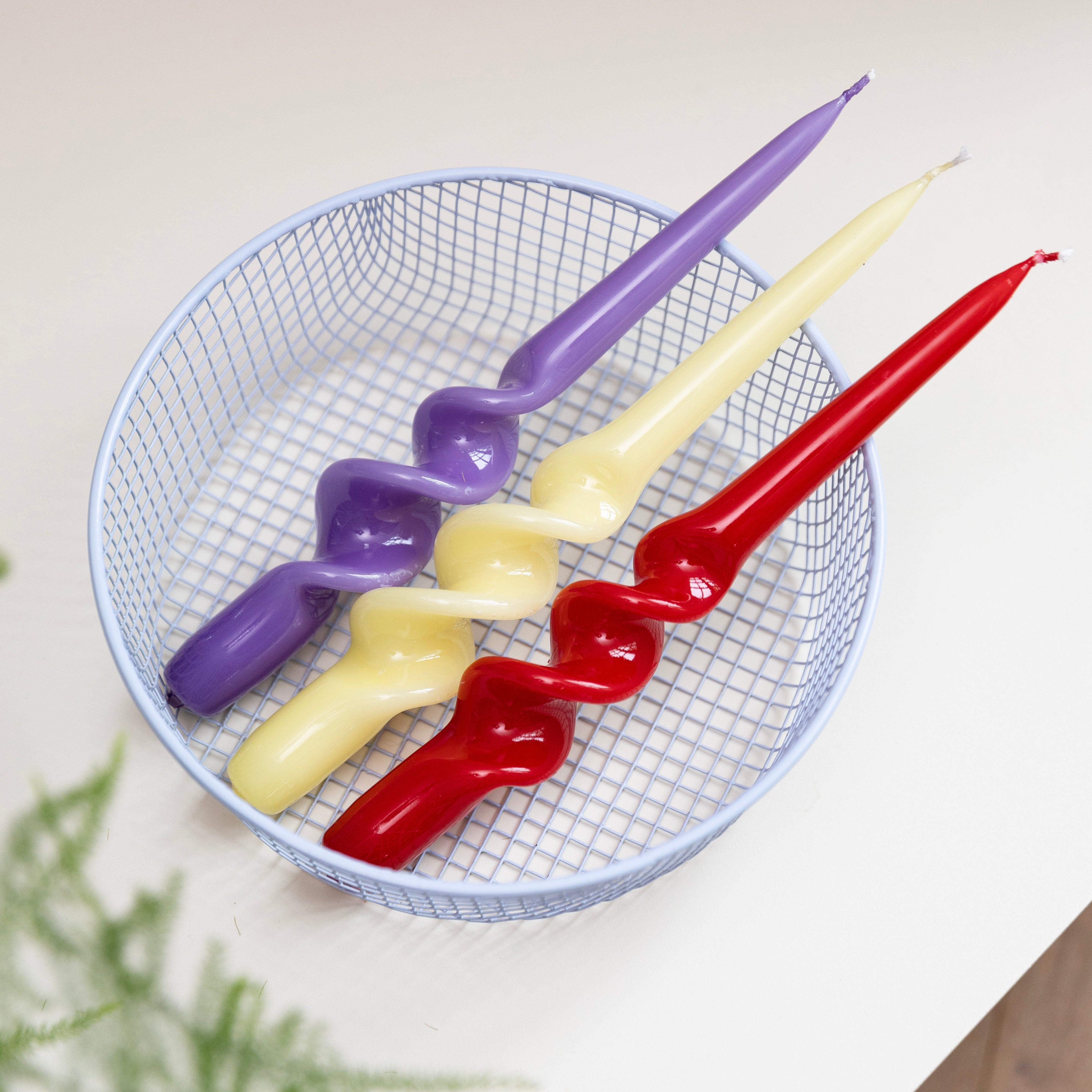 Sada svíček ALPHA SUNSET fialová s červenou a žlutou