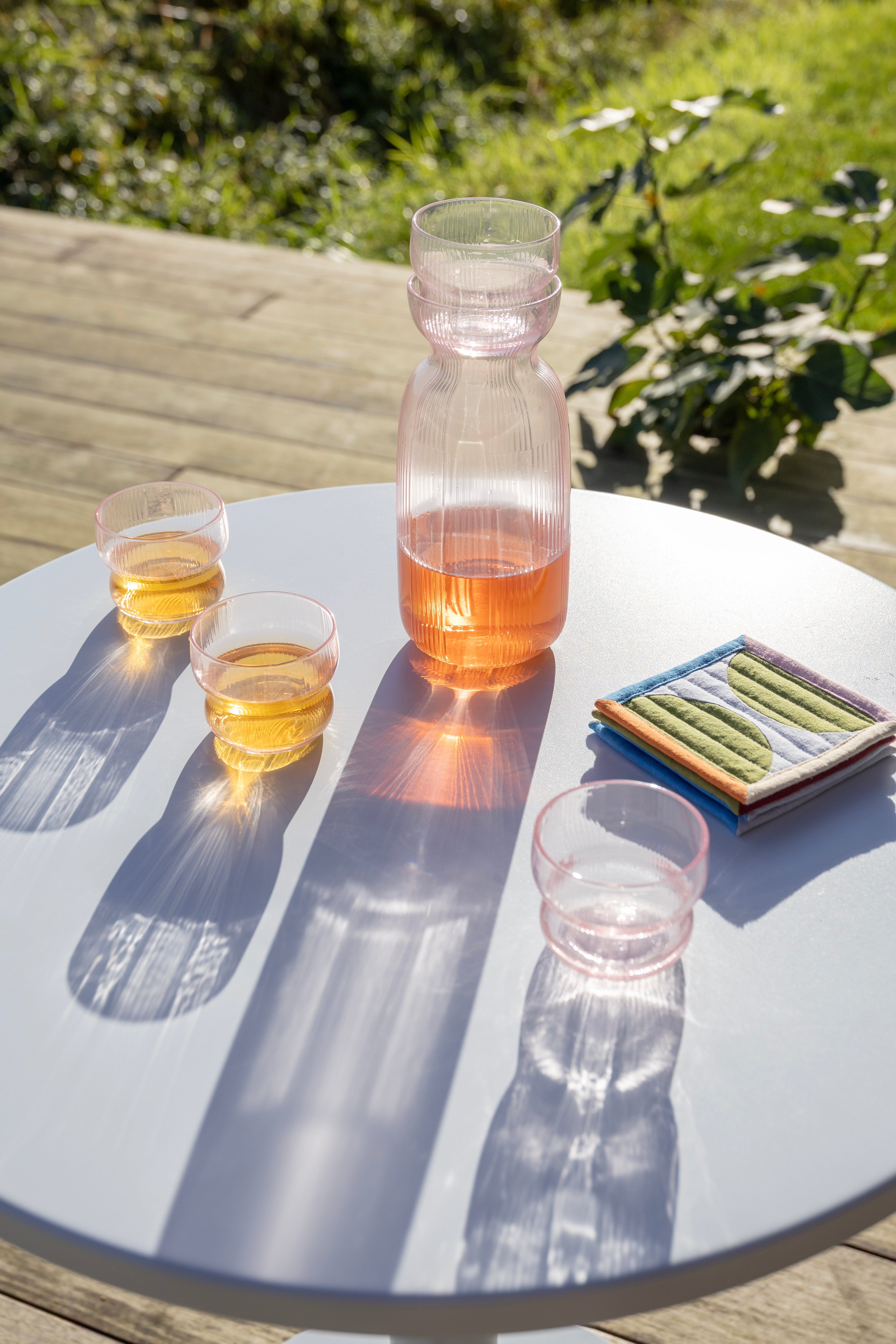 Karafka CIRCUS růžové sklo