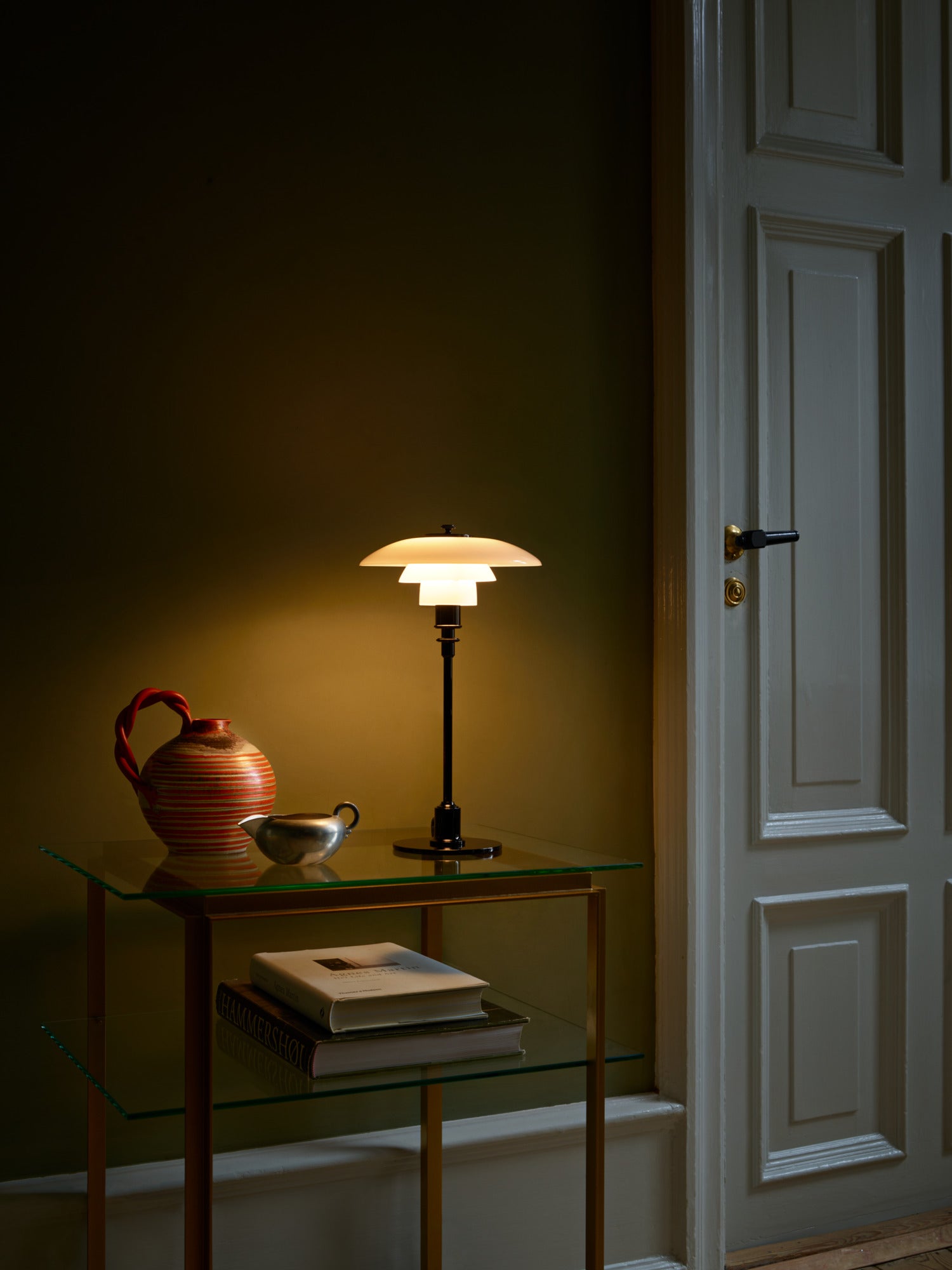 PH 2/1 table lamp white with black base