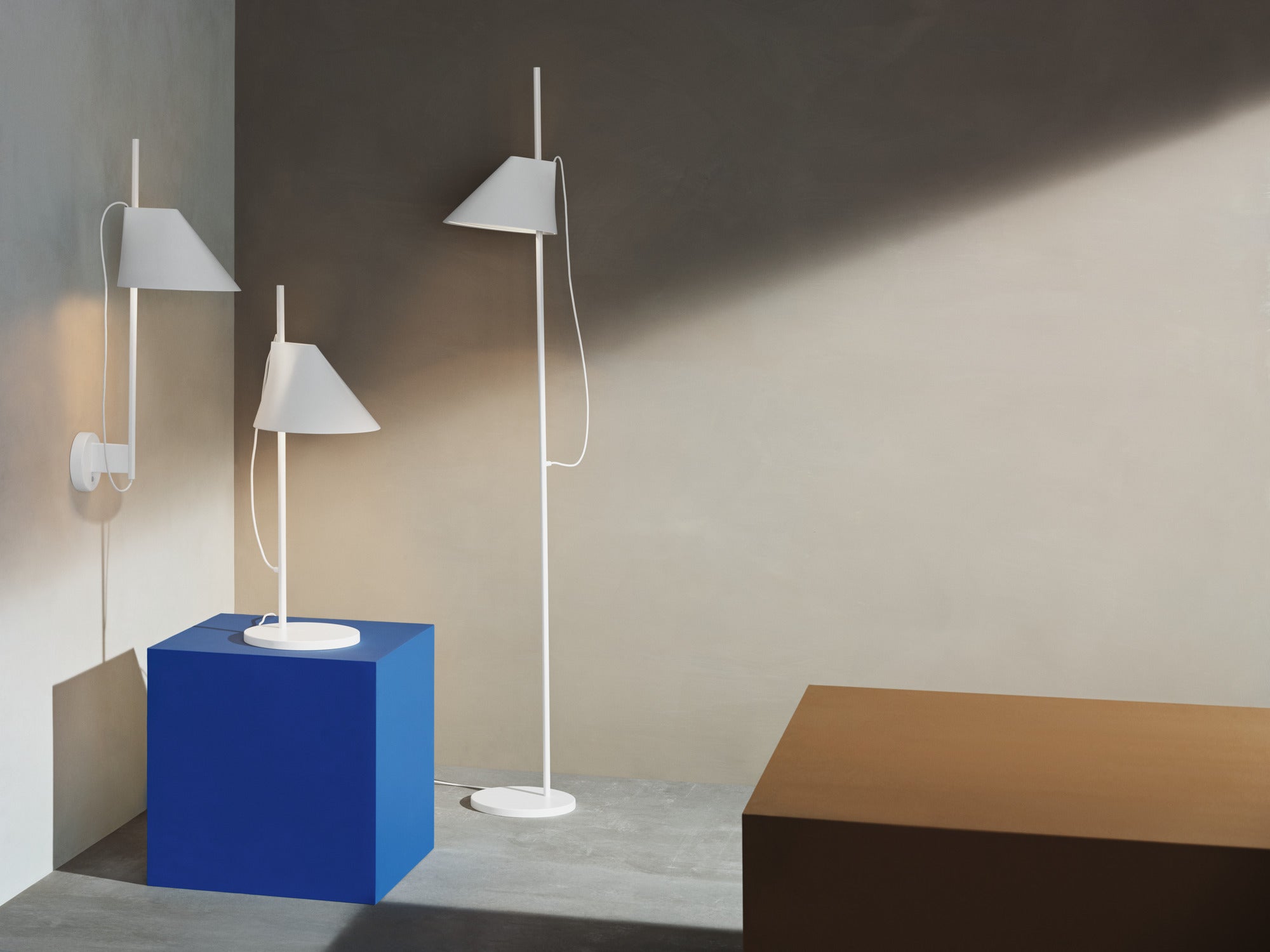 Stolní lampa YUH bílá