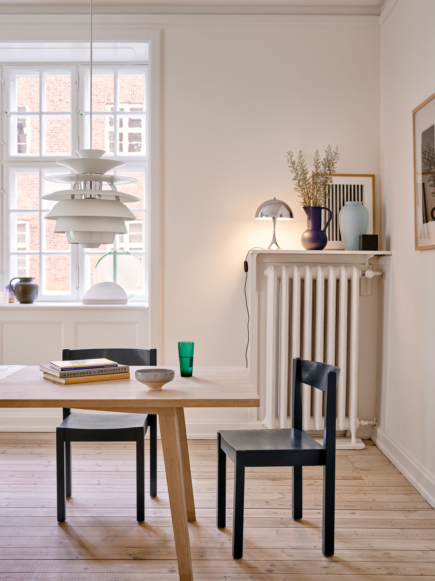 Lampa wisząca PH SNOWBALL biały z chromowanym wykończeniem – Louis Poulsen