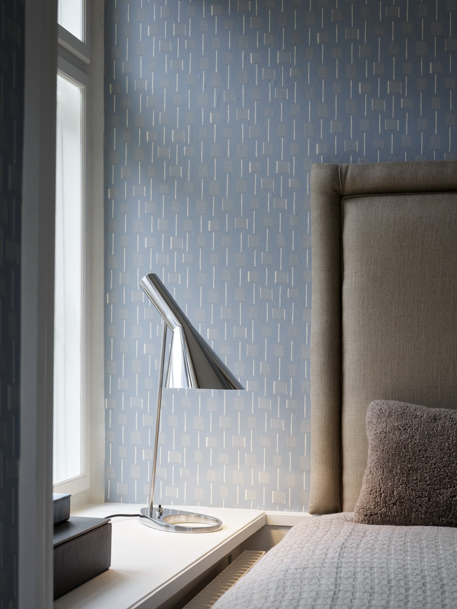 Stolní lampa AJ leštěná nerezová ocel