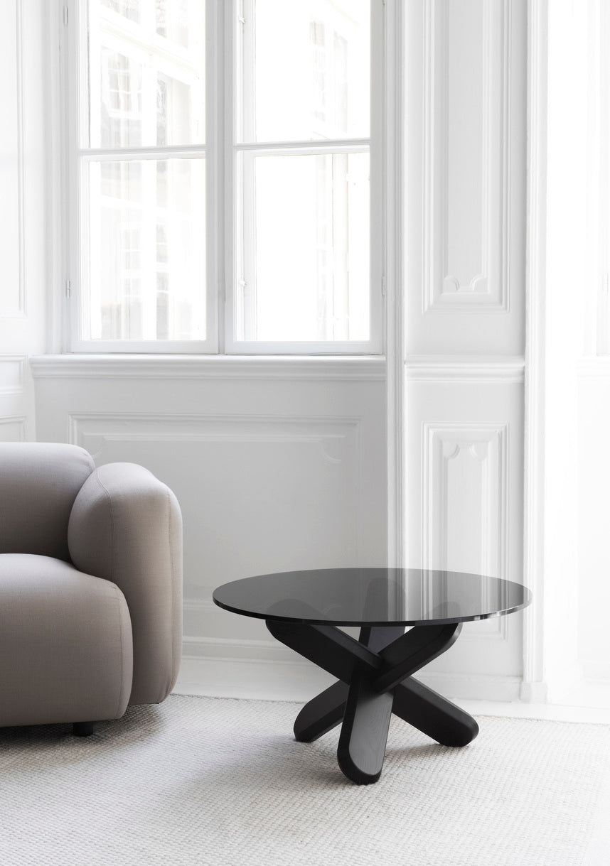 Coffee table Ding glass with black base