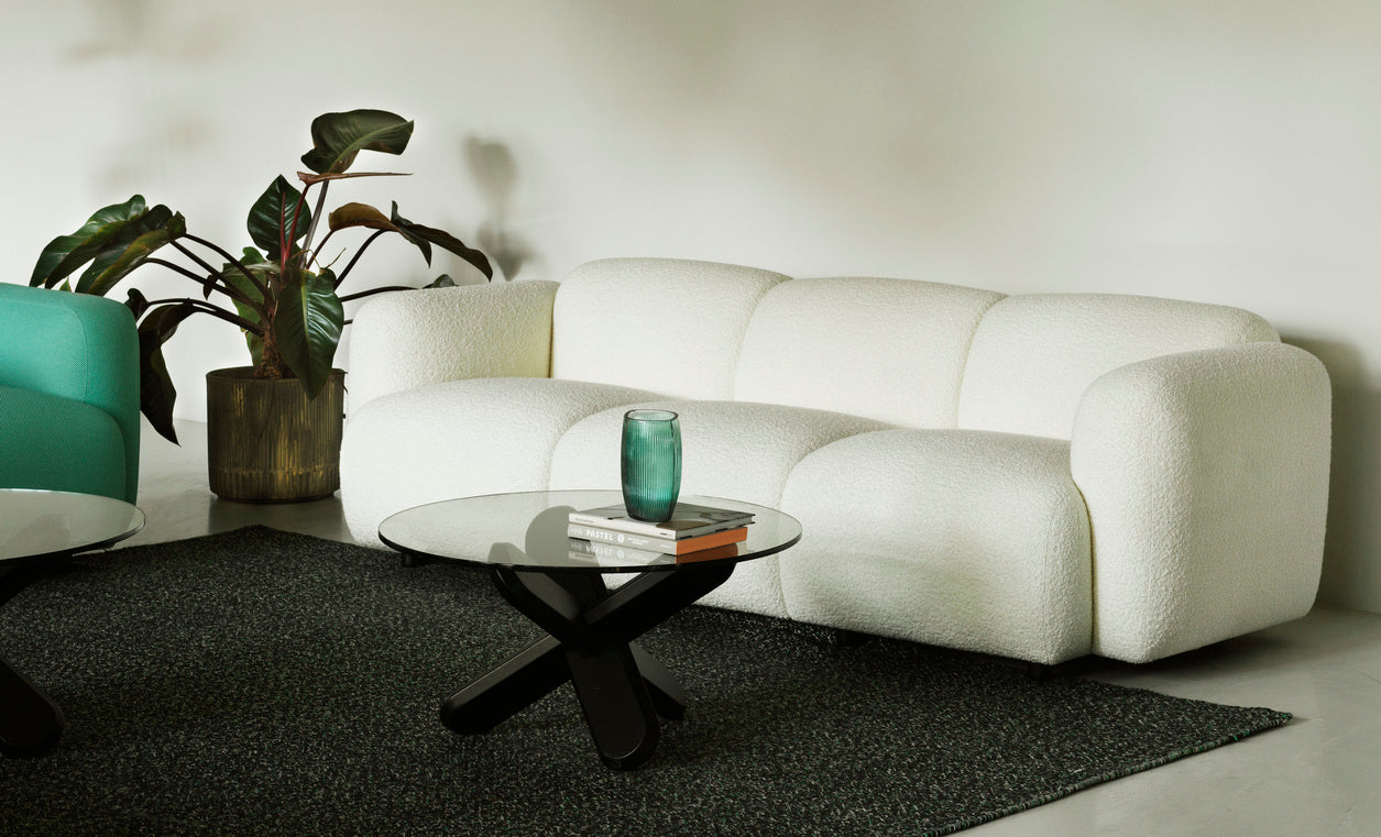 Coffee table Ding glass with black base