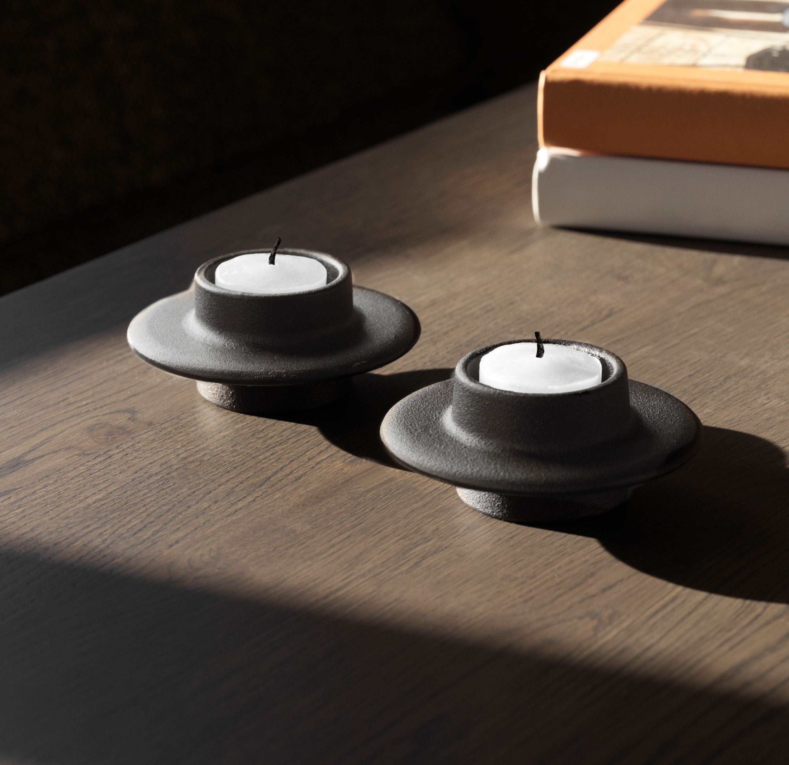 Svícen HEIMA TEALIGHT černé litině