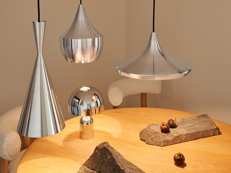 UNBEATEN TALL silver pendant lamp