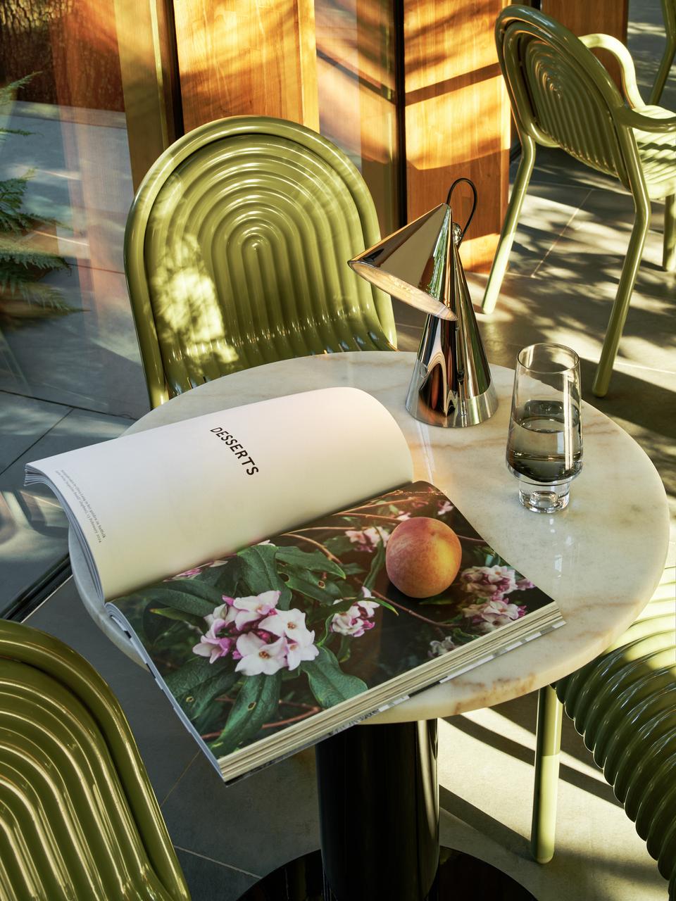 Portable table lamp POSE gold