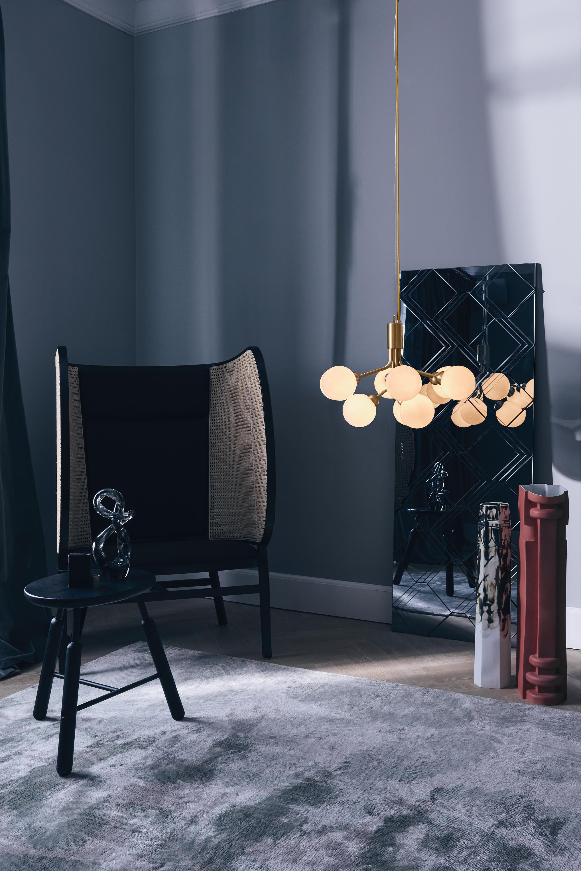 Závěsná lampa APIALES 9 mosazná s opálovým sklem