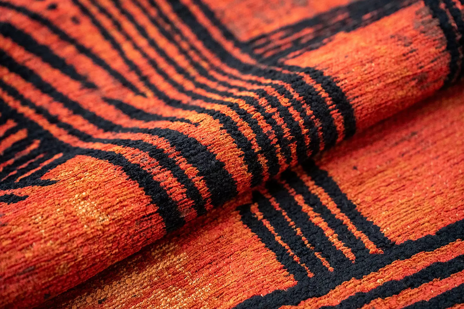 Round Carpet KANJI Orange with Black