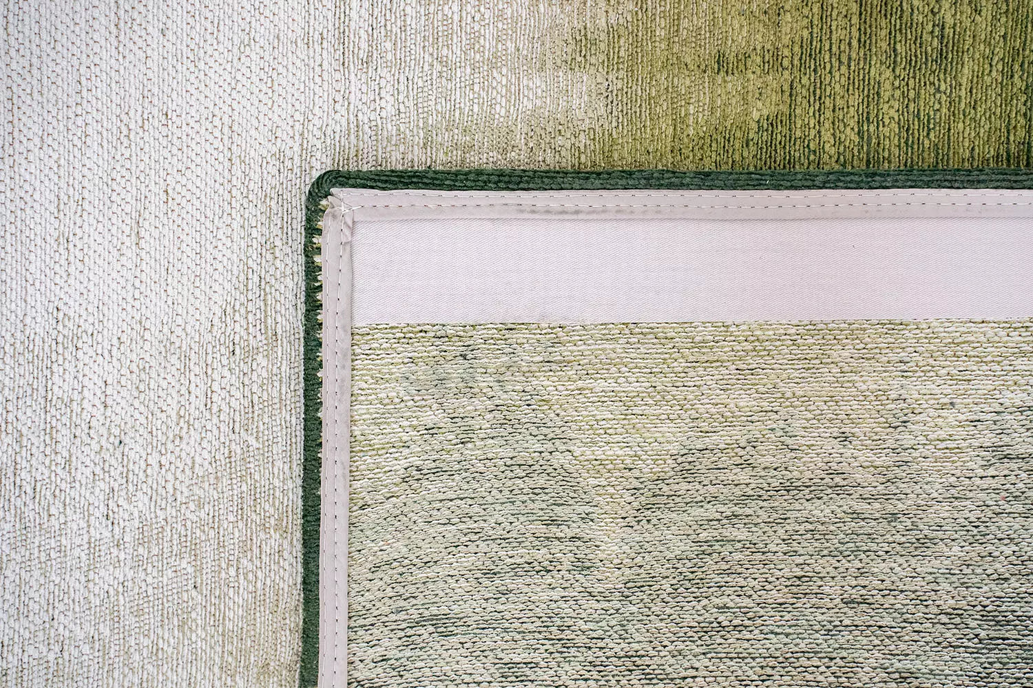 SENDAI Green and White Rug