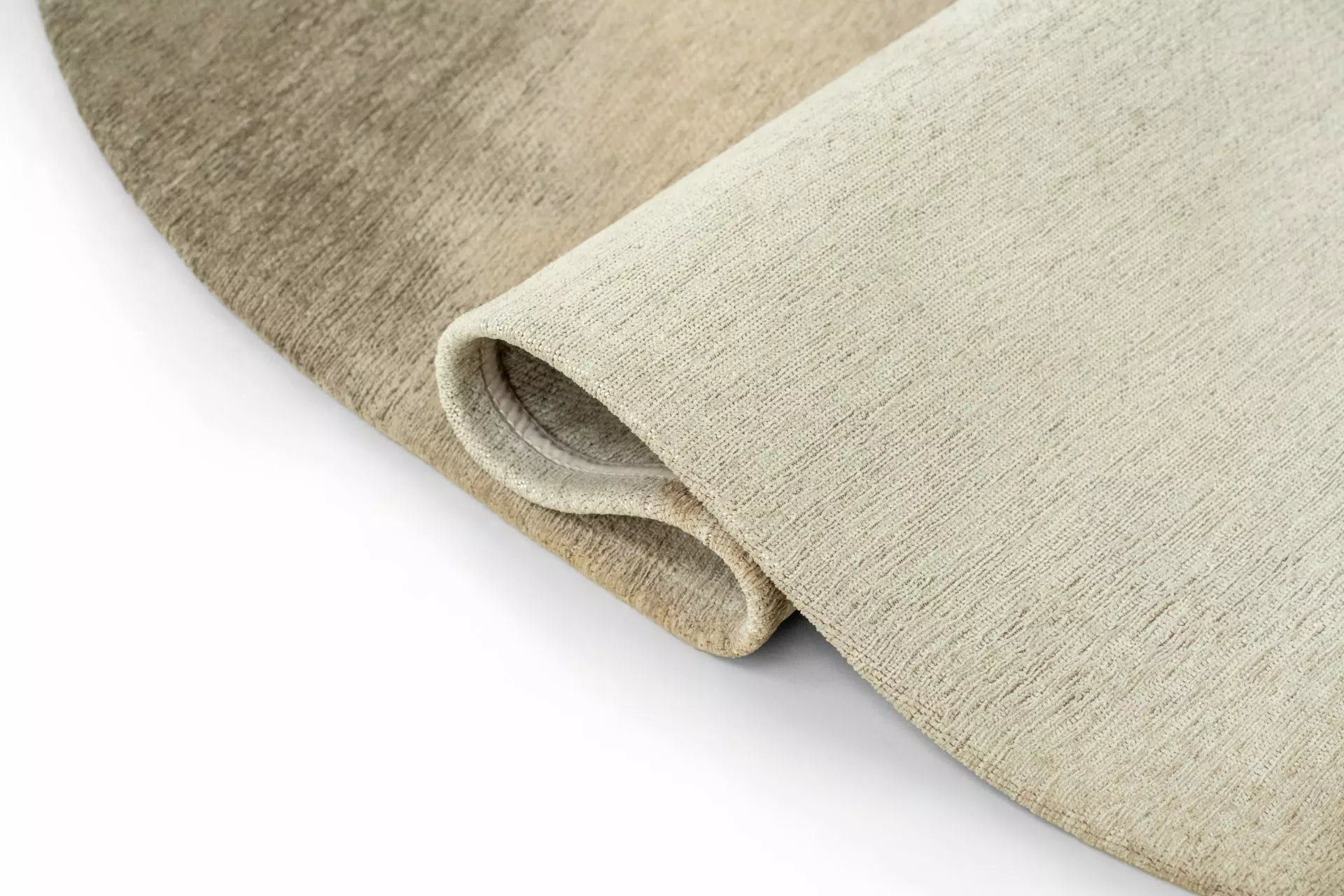 AQUARELLE LEAF Cream Oval Rug with Beige