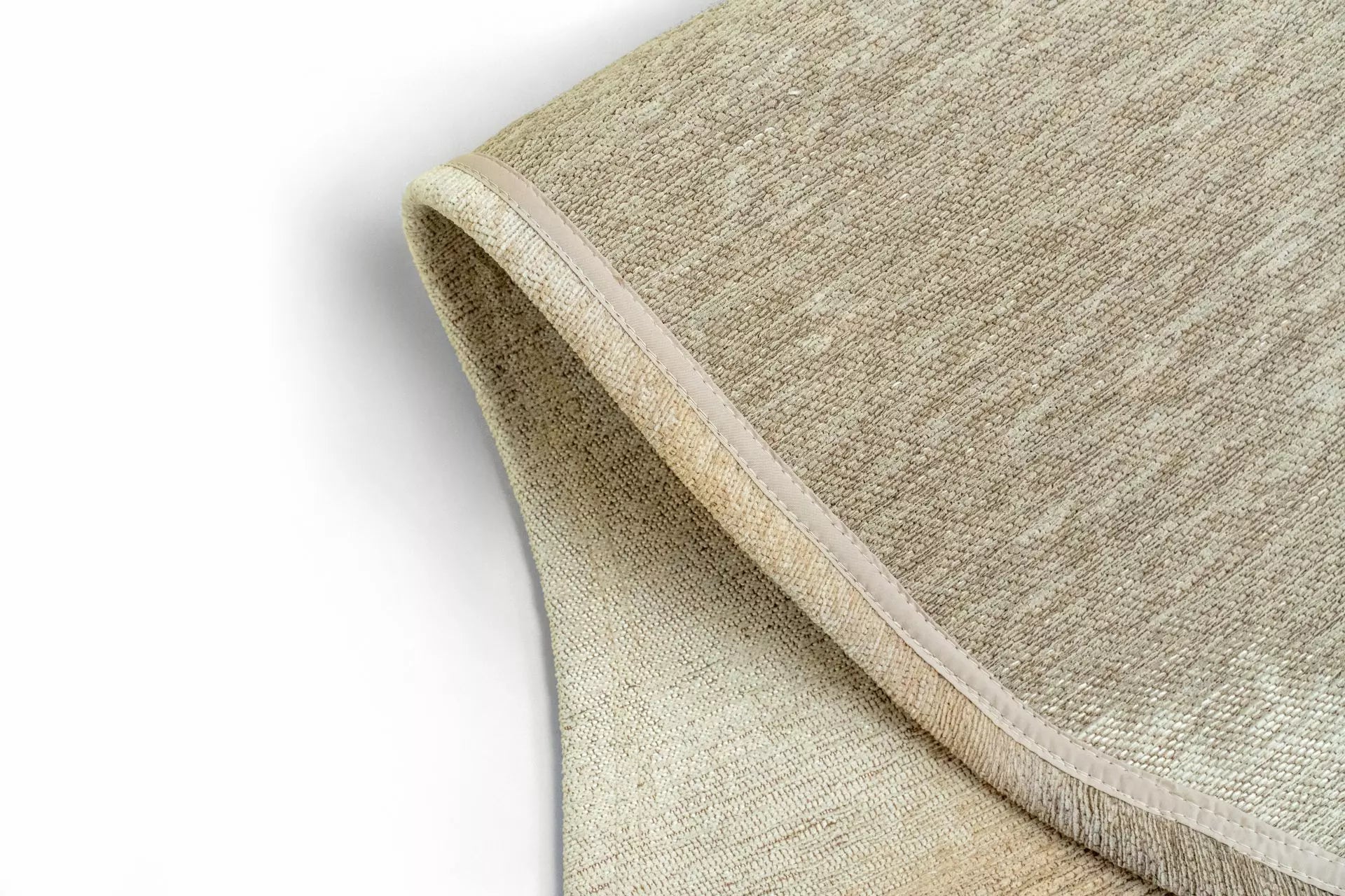 AQUARELLE LEAF Cream Oval Rug with Beige