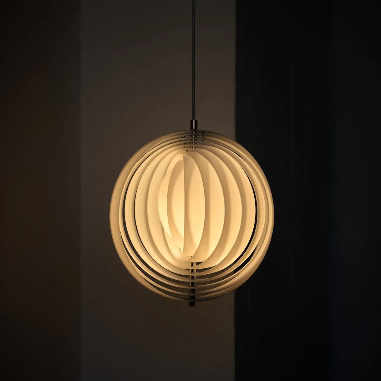 MOON Opal Pendant Lamp