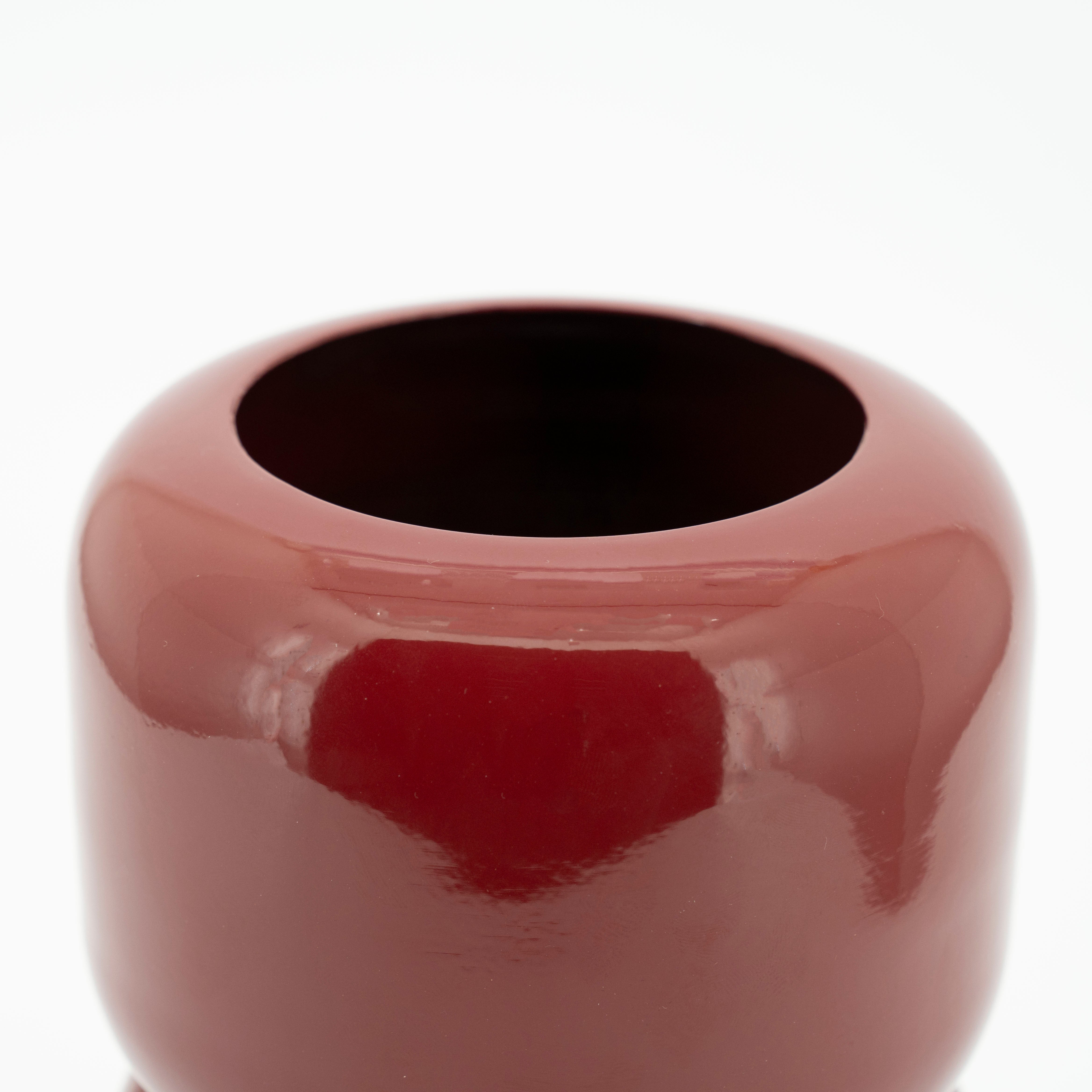 ROLLO Burgundy Vase