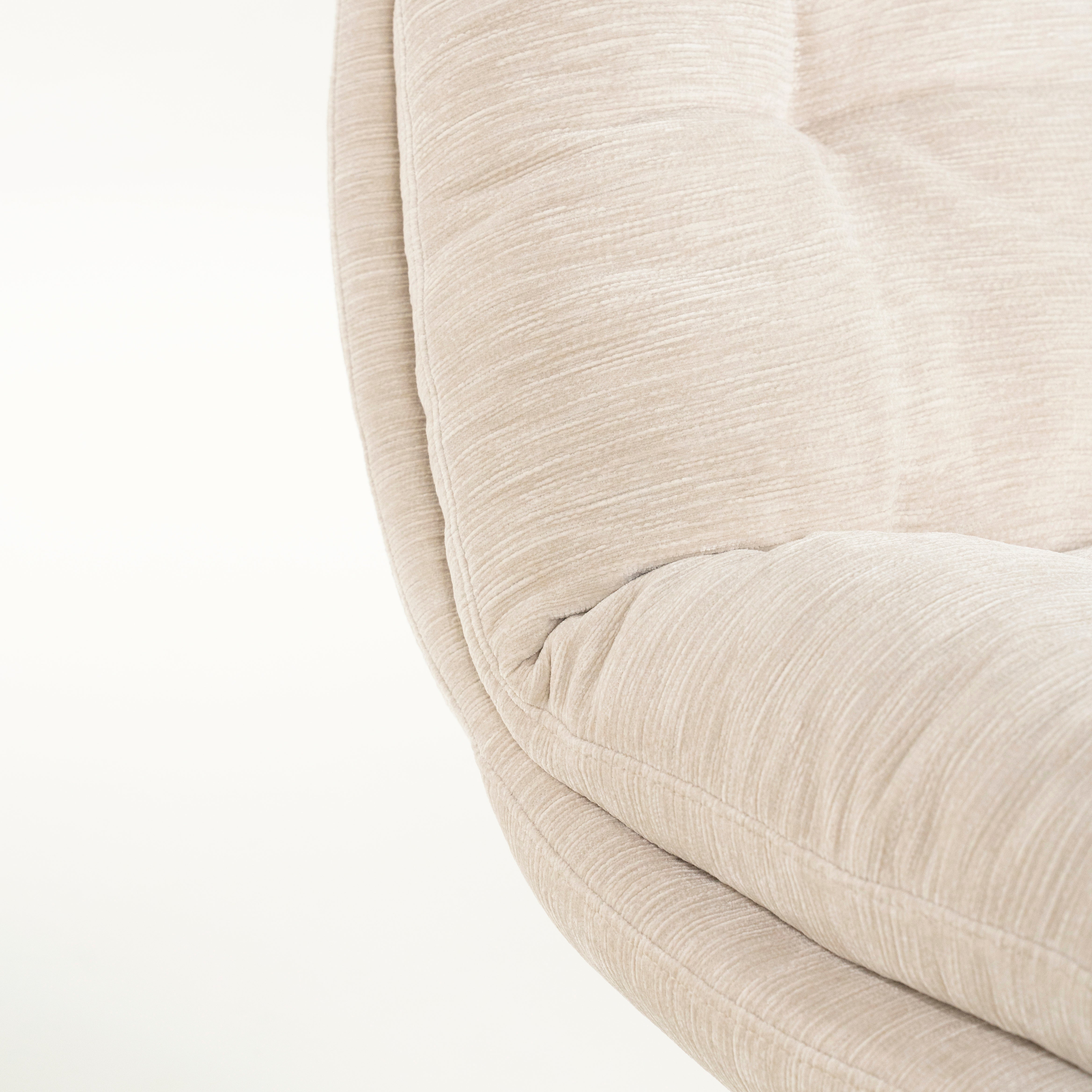 TROMBA Cream Swivel Armchair