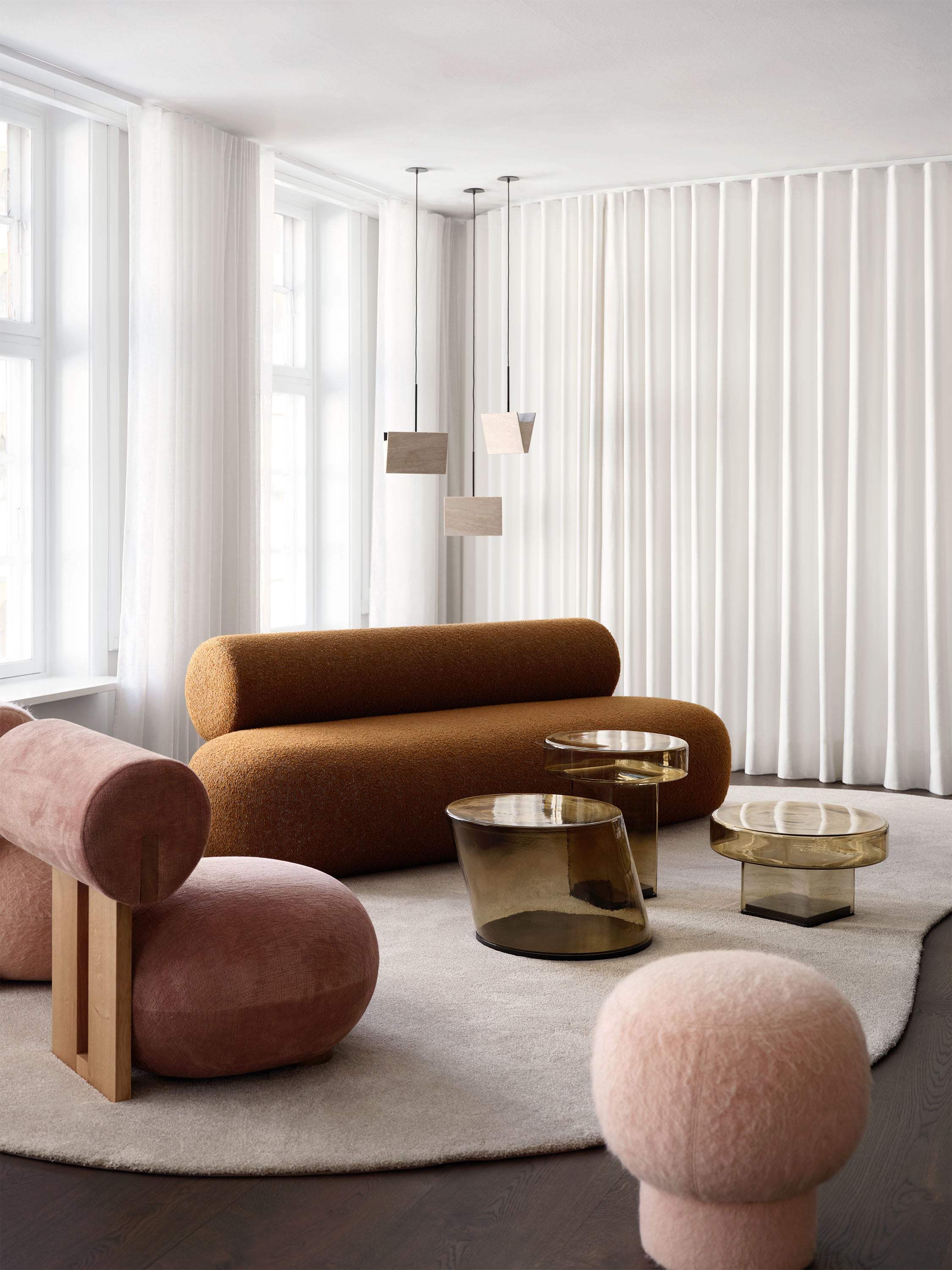 Konferenční stolek NAKED kouřové sklo