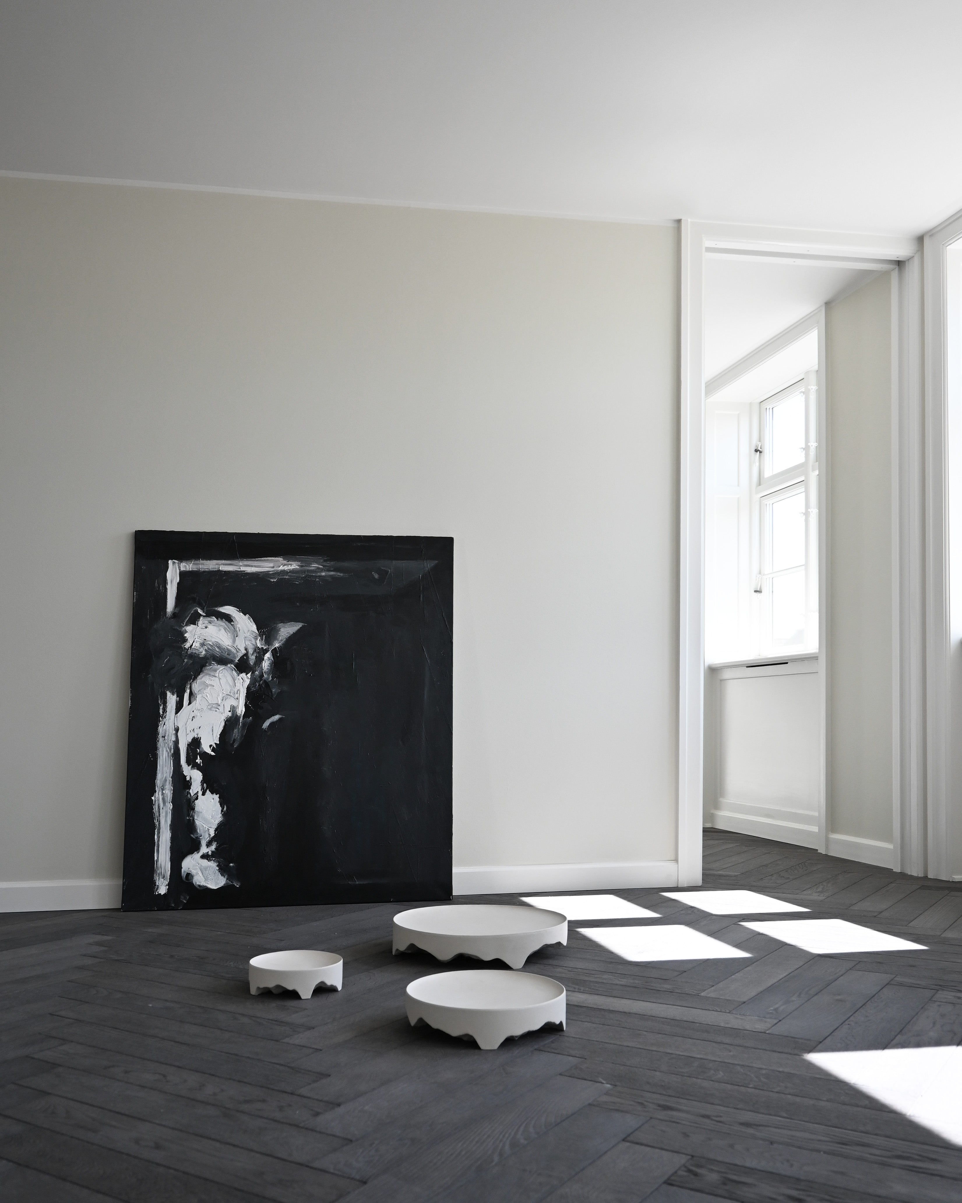Taca IWA biały – styl minimalistyczny