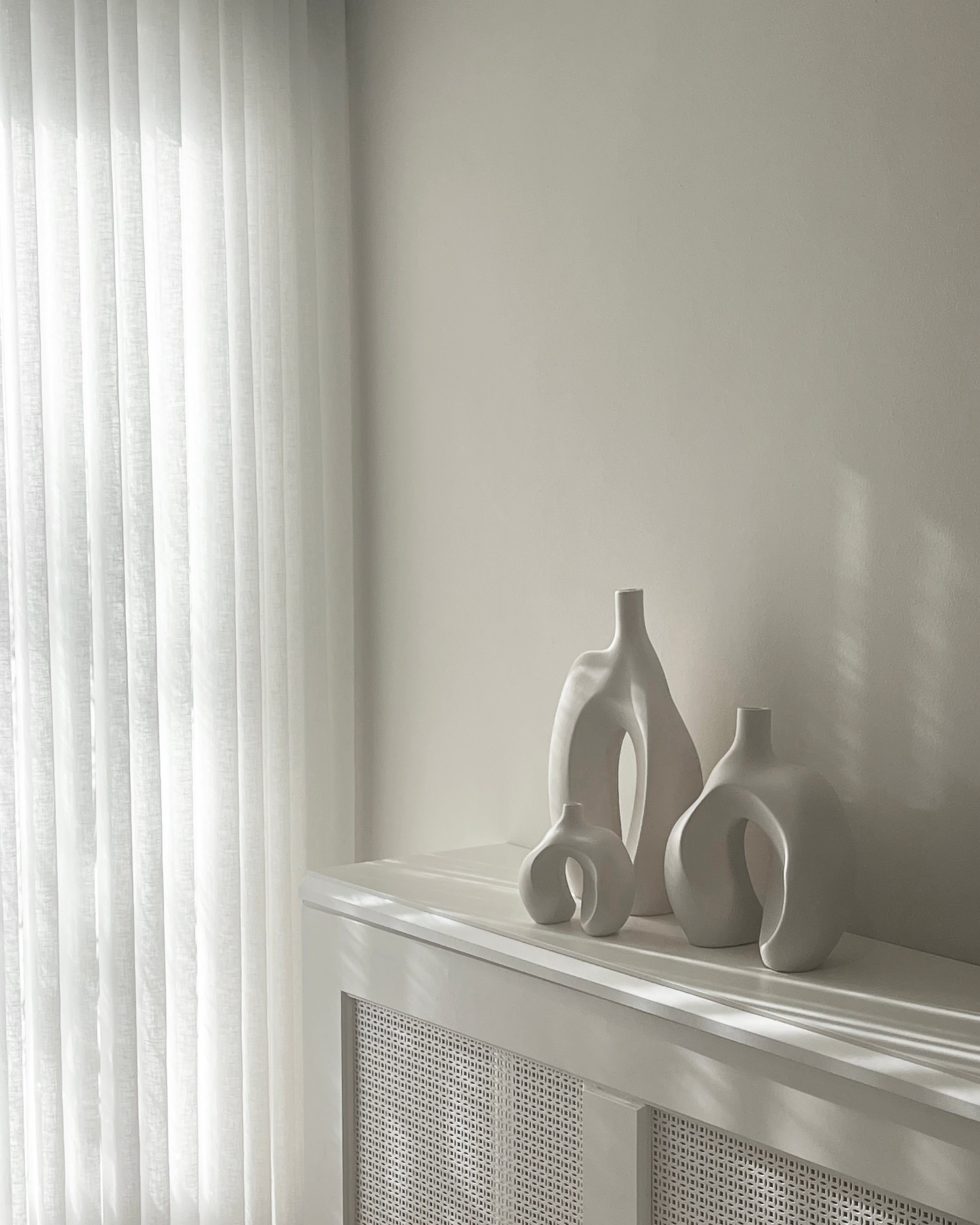 White NI Vase