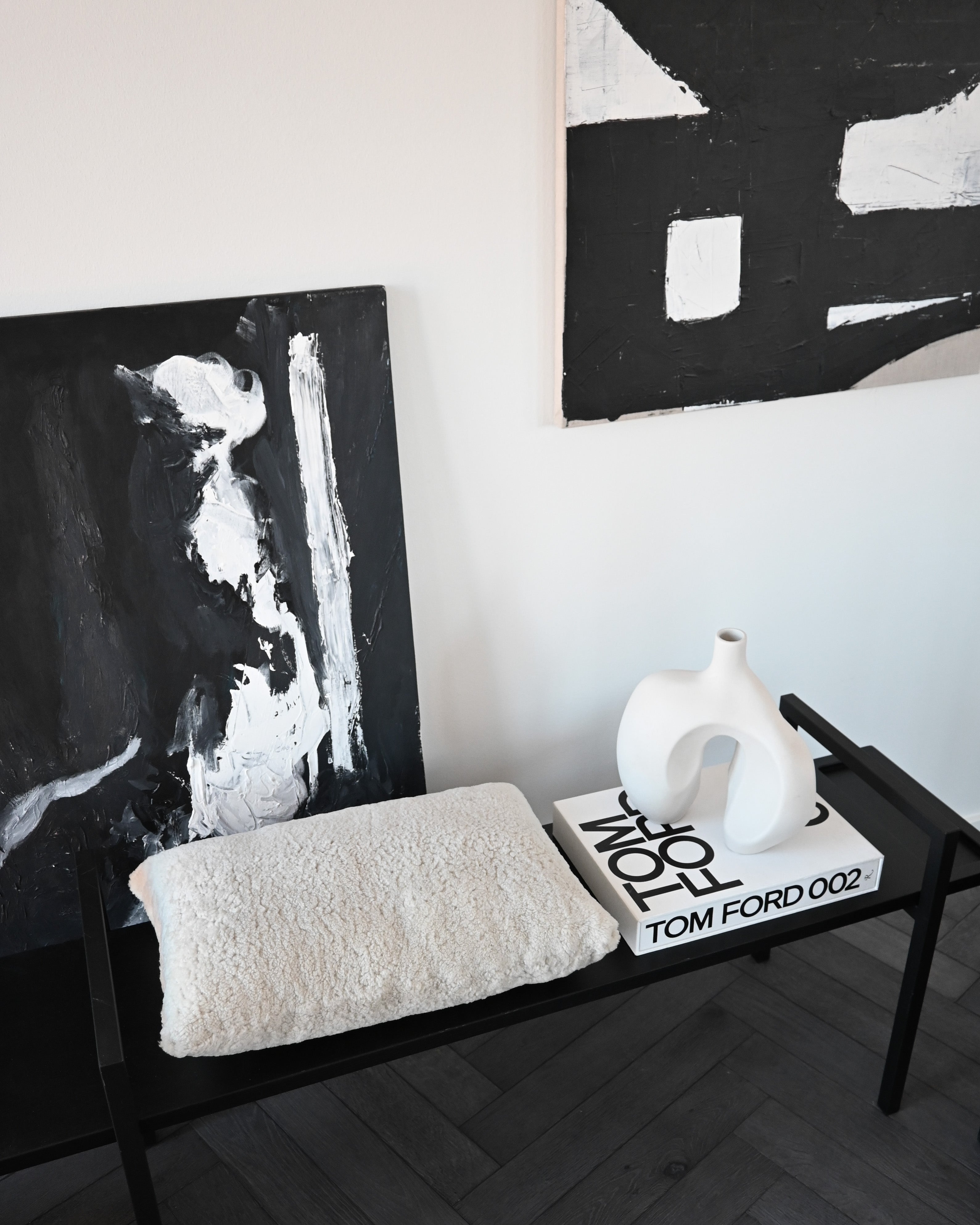 White NI Vase