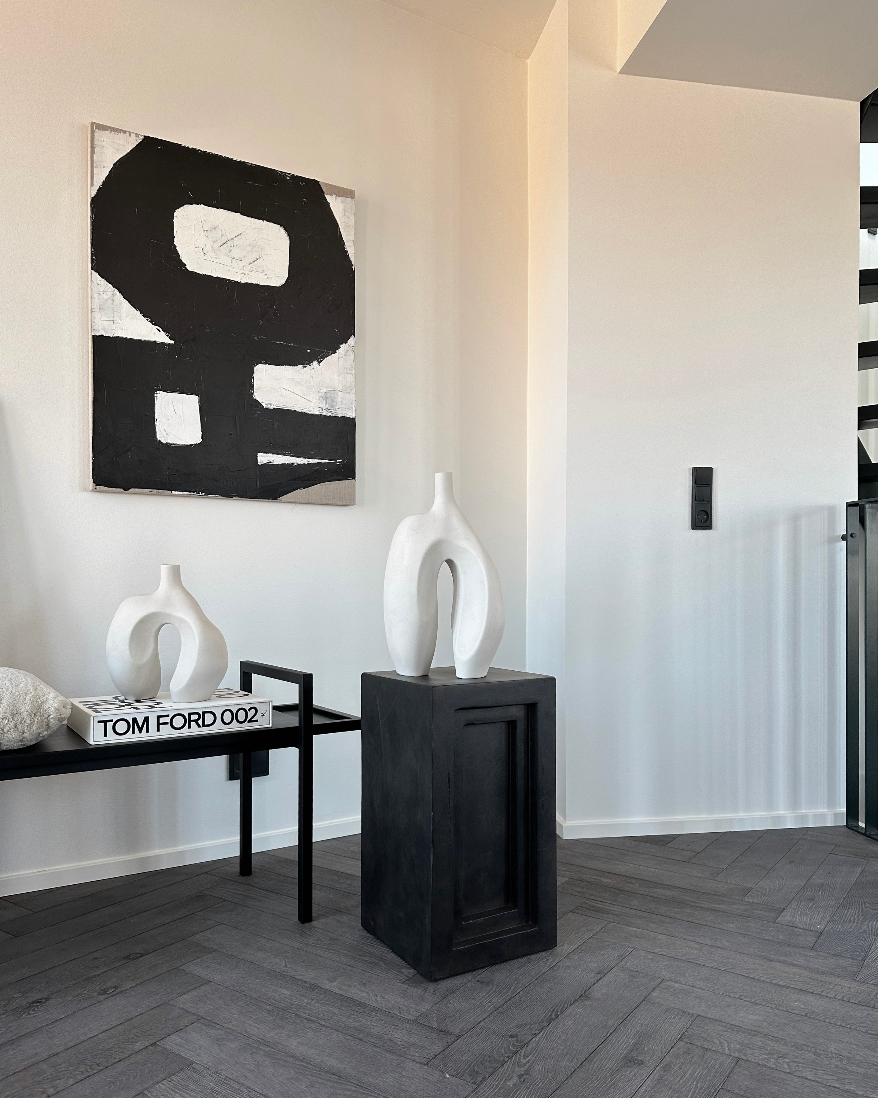 White NI Vase