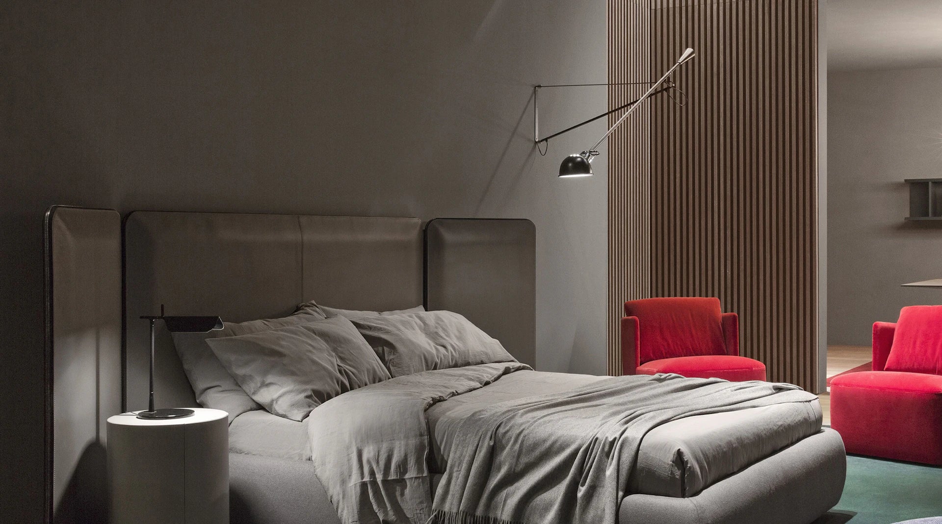 Wall lamp with arm 265 black