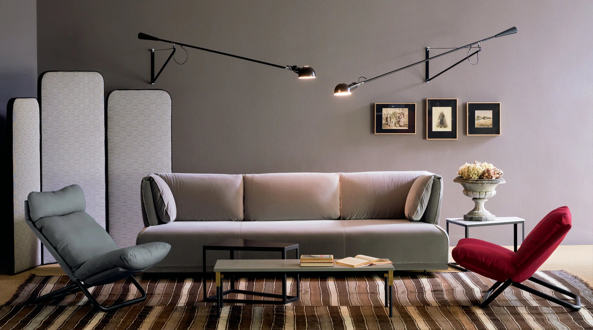 Wall lamp with arm 265 black