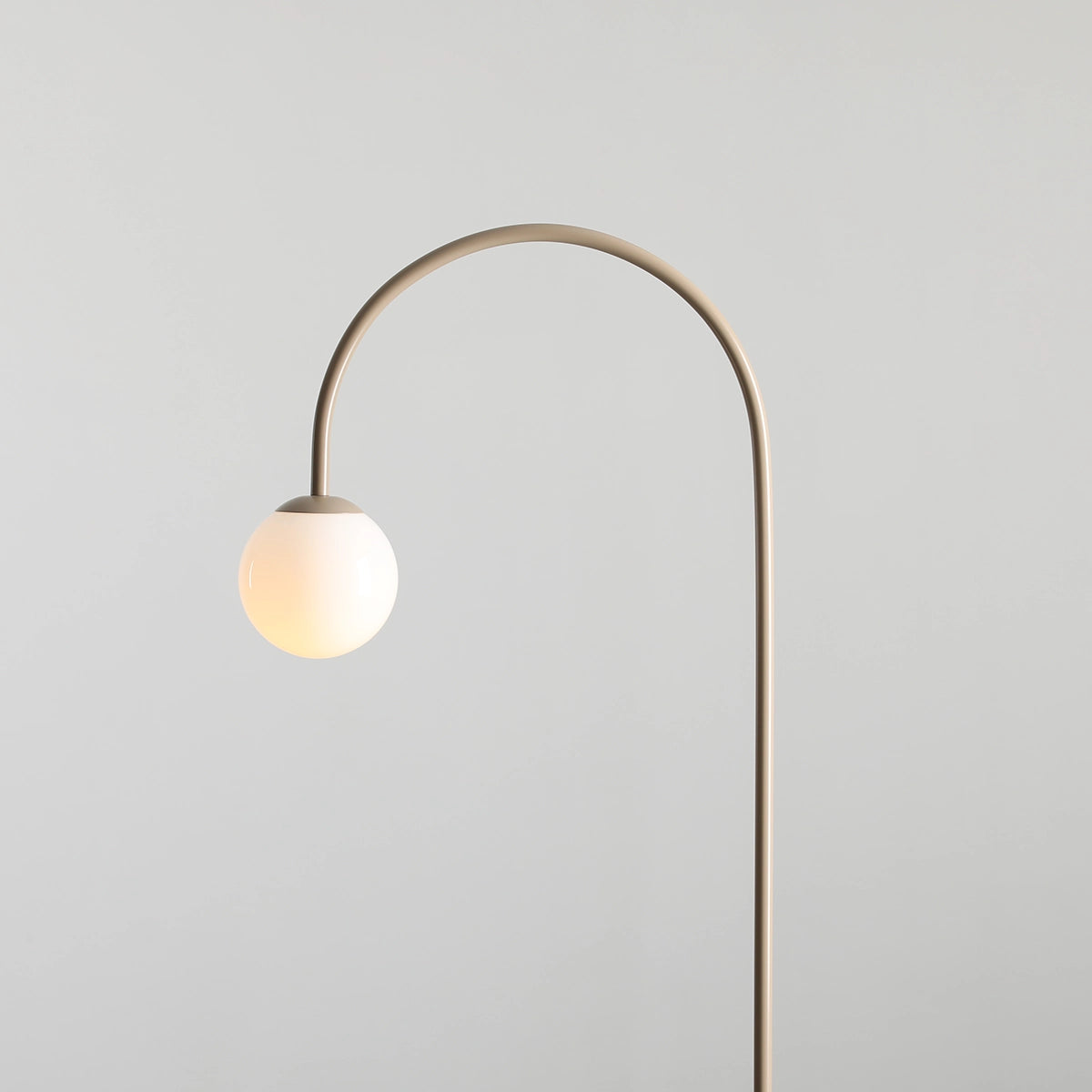 Una beige floor lamp