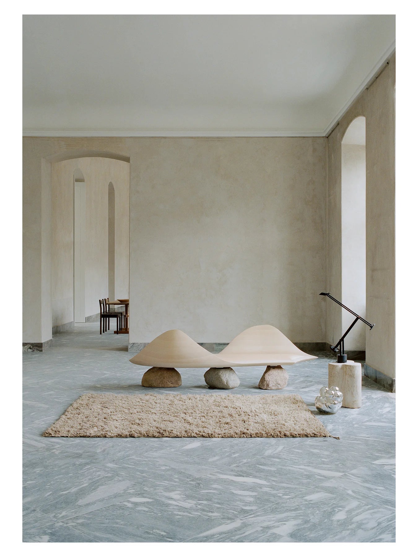 LUMINARY SUN Beige Rug with Long Pile