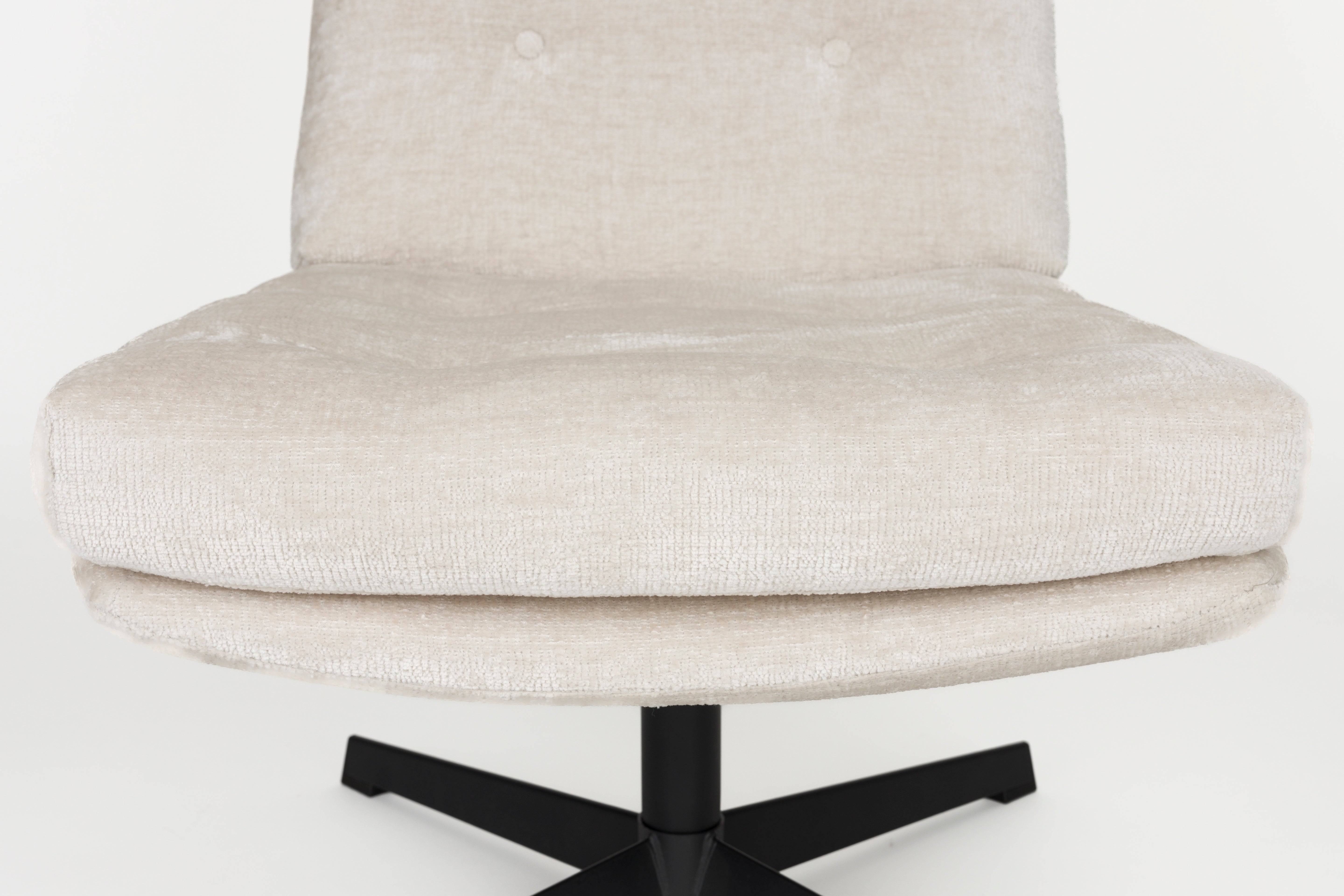 KAI Armchair white with black base