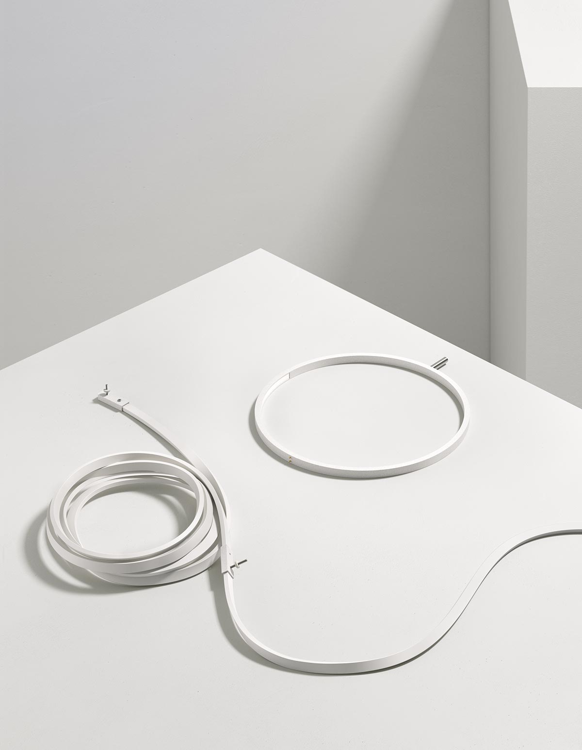 Nástěnná lampa WIRERING šedá se zlatou