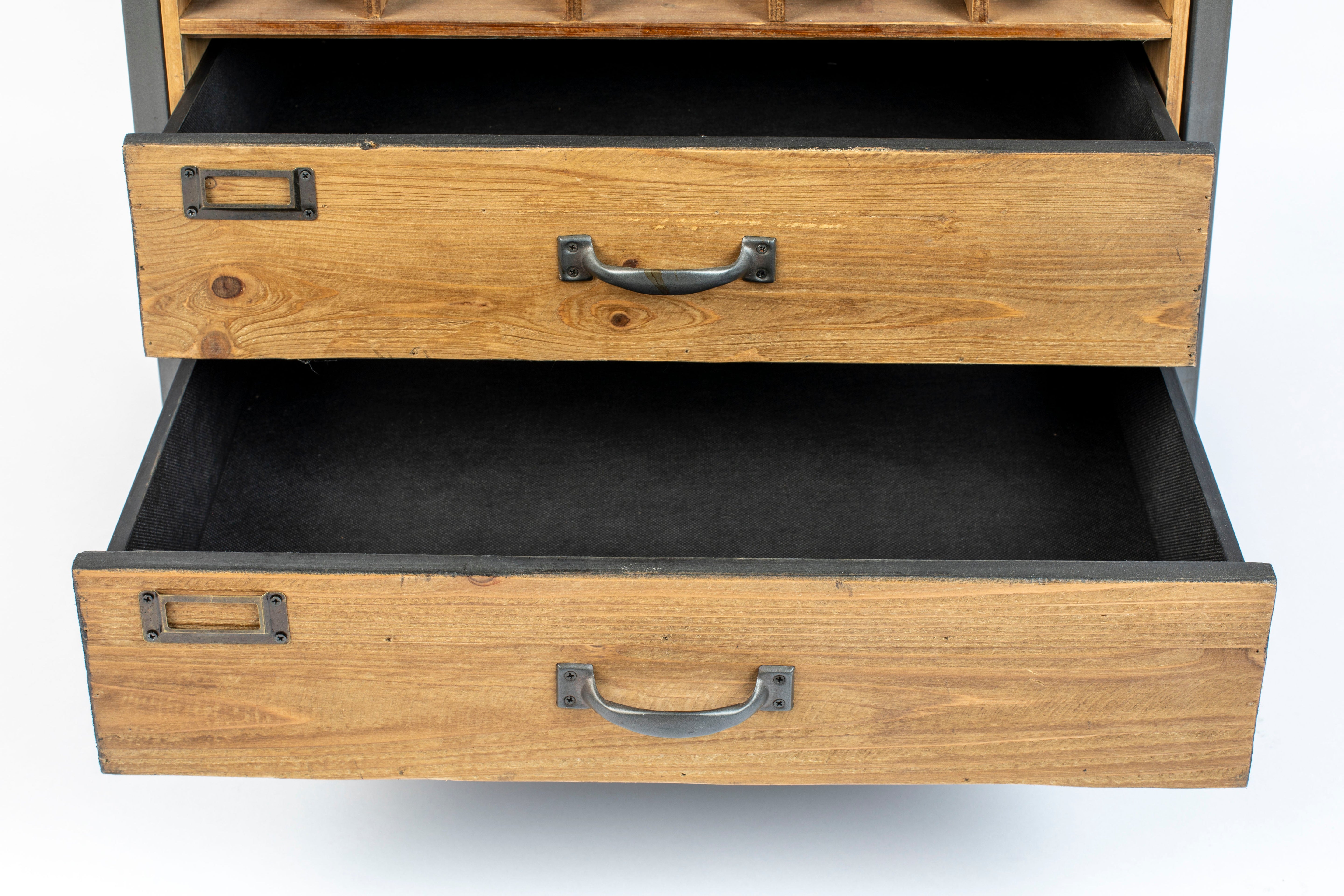 Komoda z borovice EDGAR