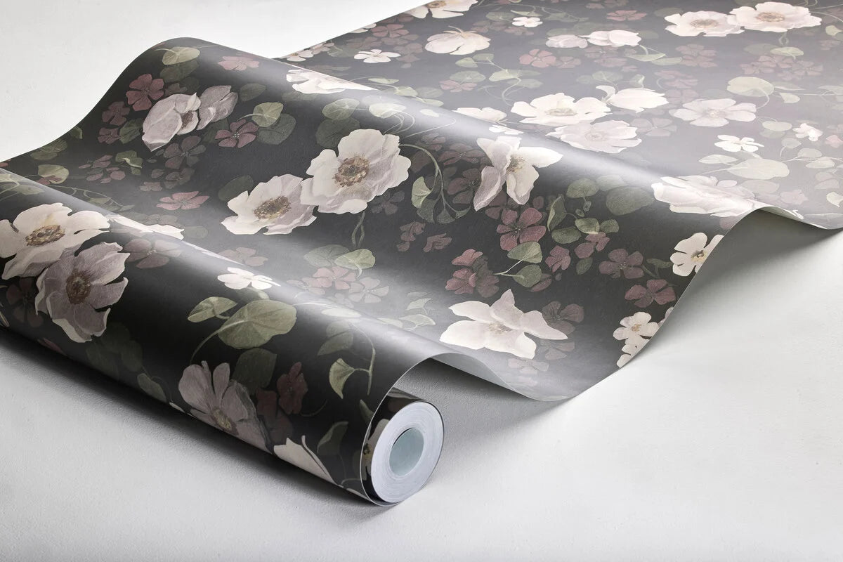 Tapeta flizelinowa papierowa z roślinnym wzorem ENCHANTING FLOWER zgaszony brązowy z białym – styl nowoczesny